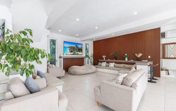 #1 Booked Largest Estate Villa in Tulum Region, Indoor Pool, Gym, Walk to Beach - Hoteles cerca de Playa Las Palmas en Tulum