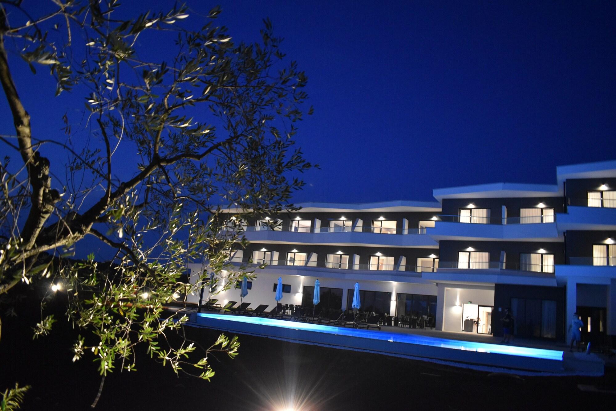 Vista Exterior Hotel Delfin Lanterna