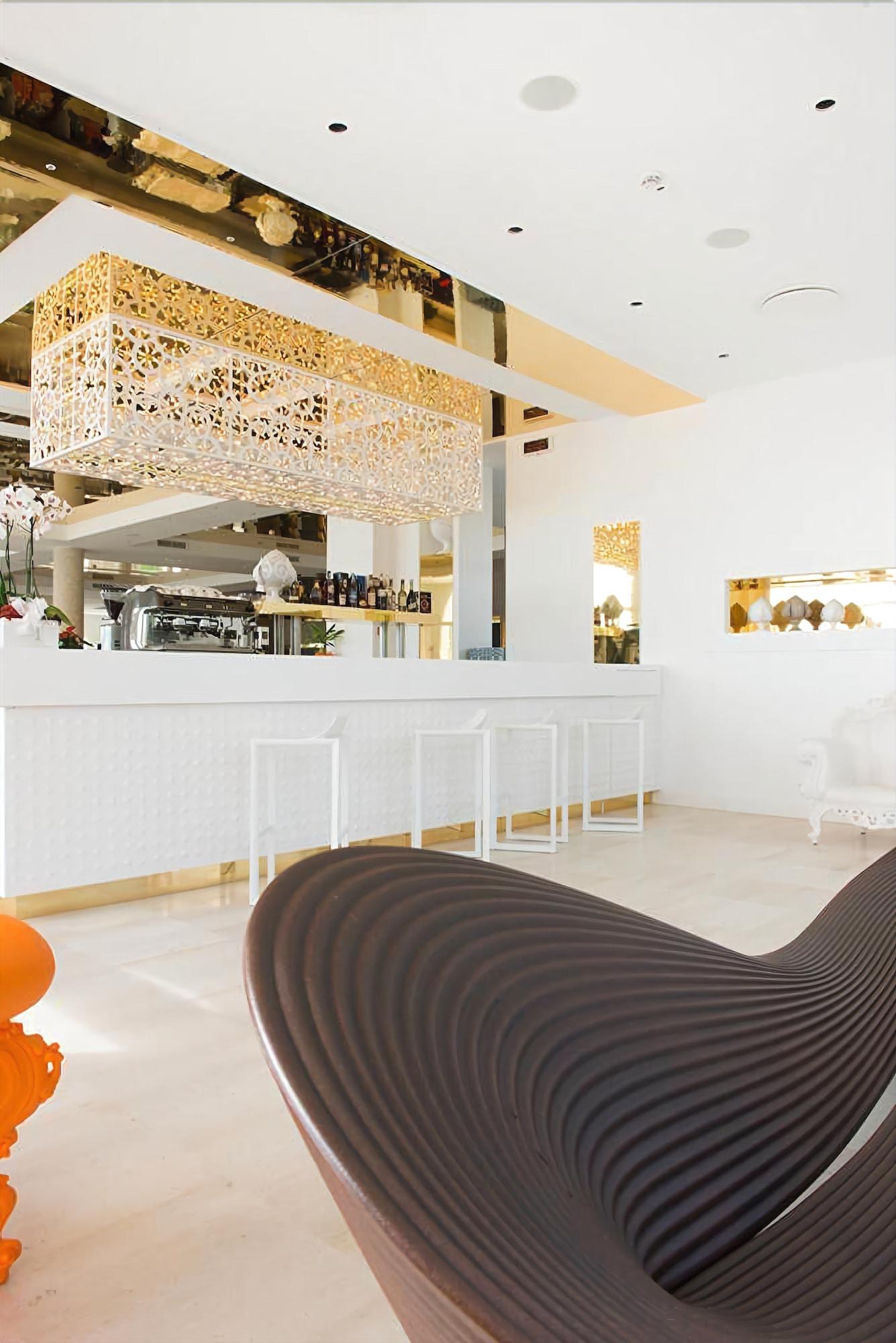 Bar/Salón Mon Reve