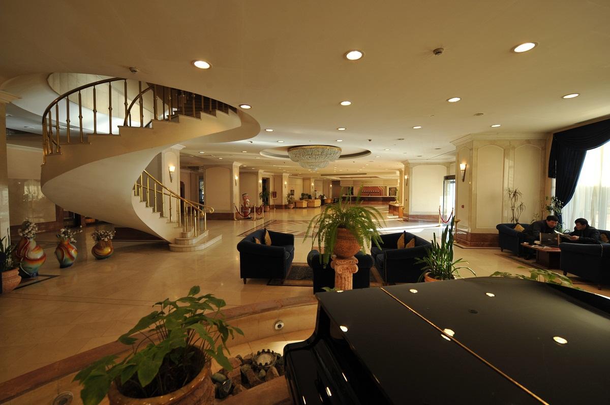 Bar/Salón Hotel Uzbekistan