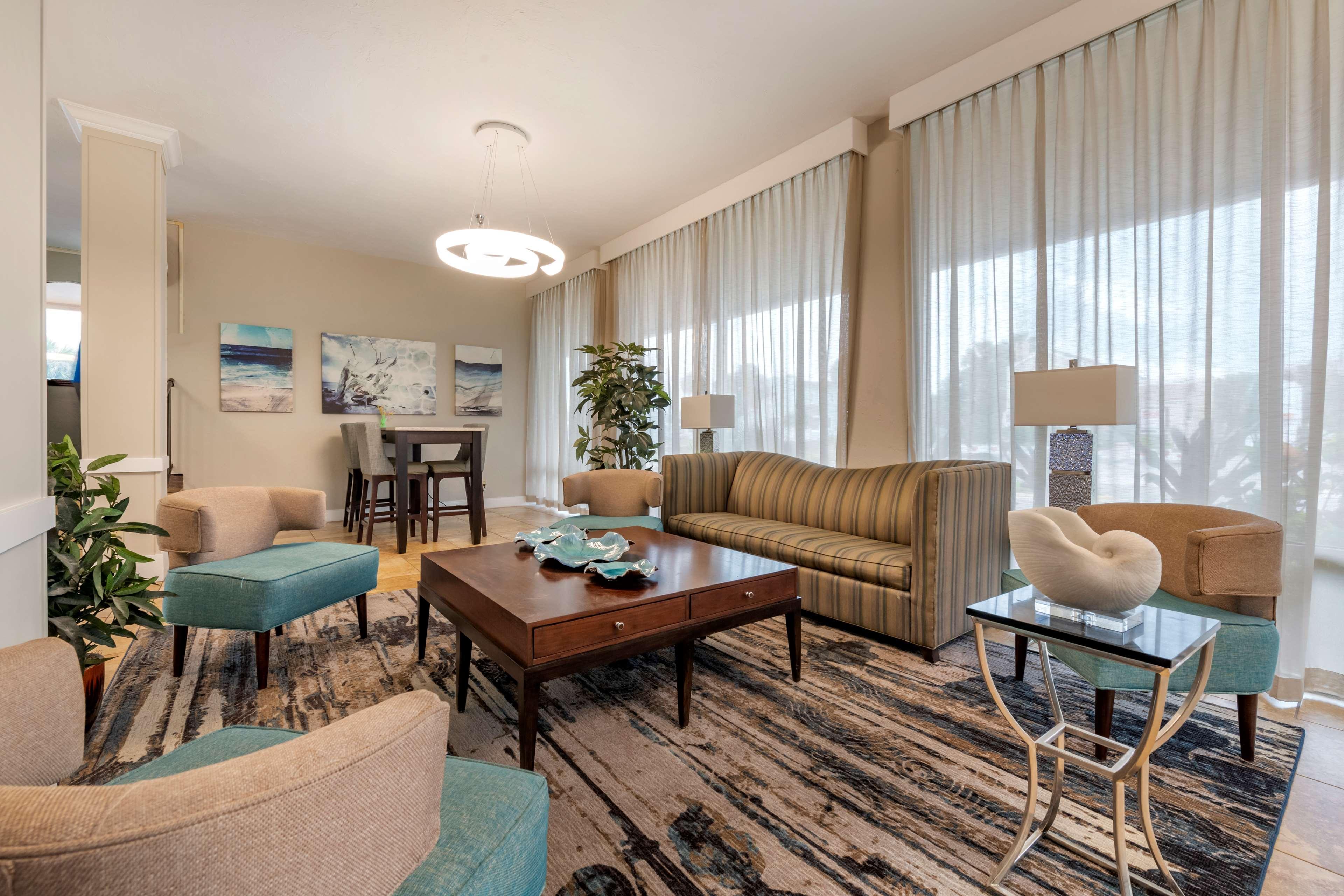 Vista Lobby Spark by Hilton Ormond Beach Oceanfront