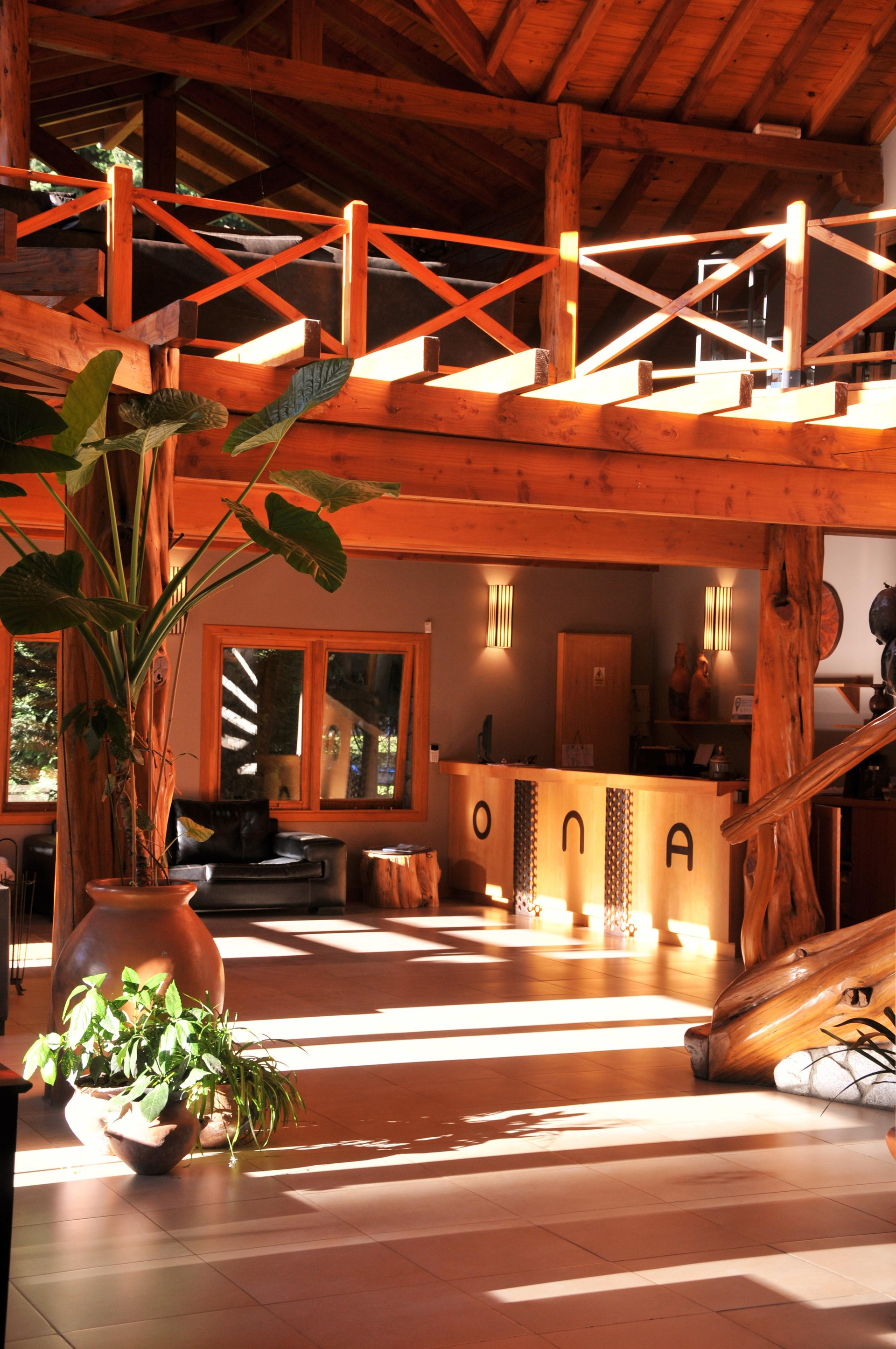 Vista Lobby Ona Hotel