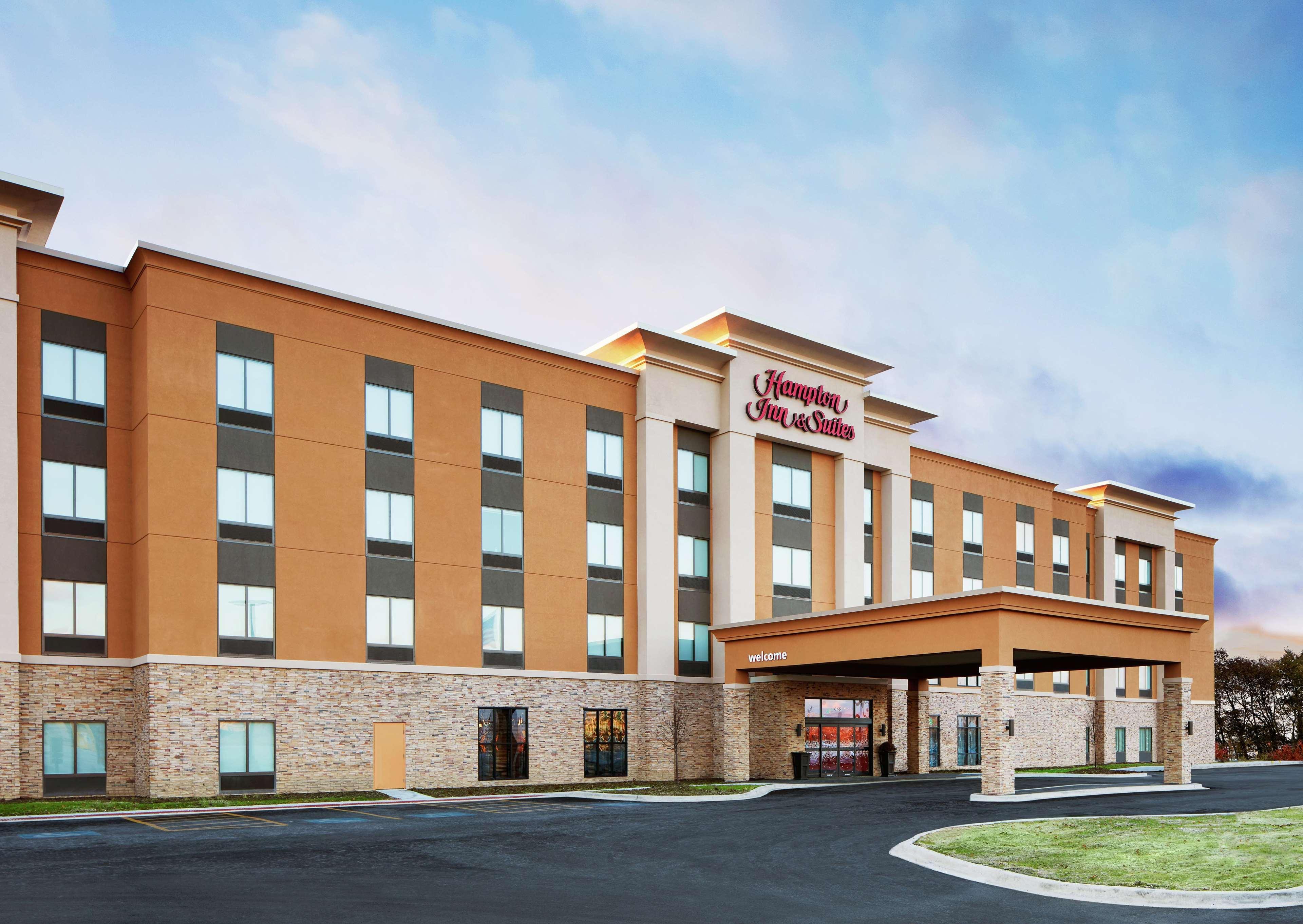 Vista Exterior Hampton Inn & Suites Chicago Waukegan