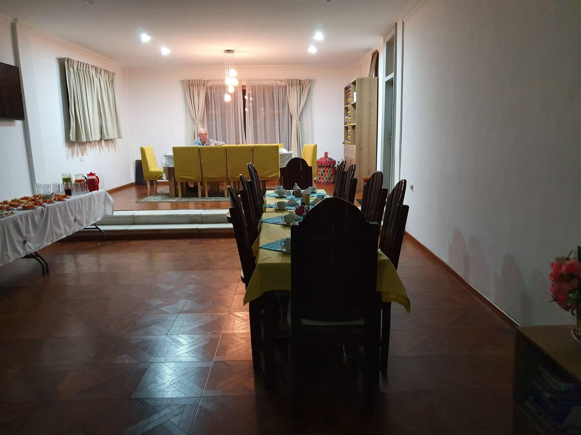 Restaurant Inn of the Four Sisters