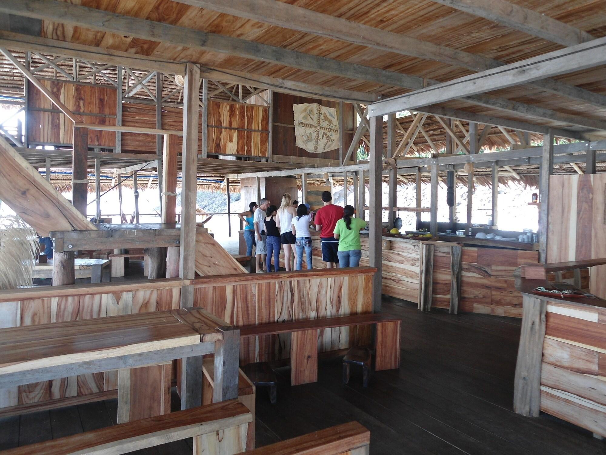 Restaurant Kurupira Cabin Floating