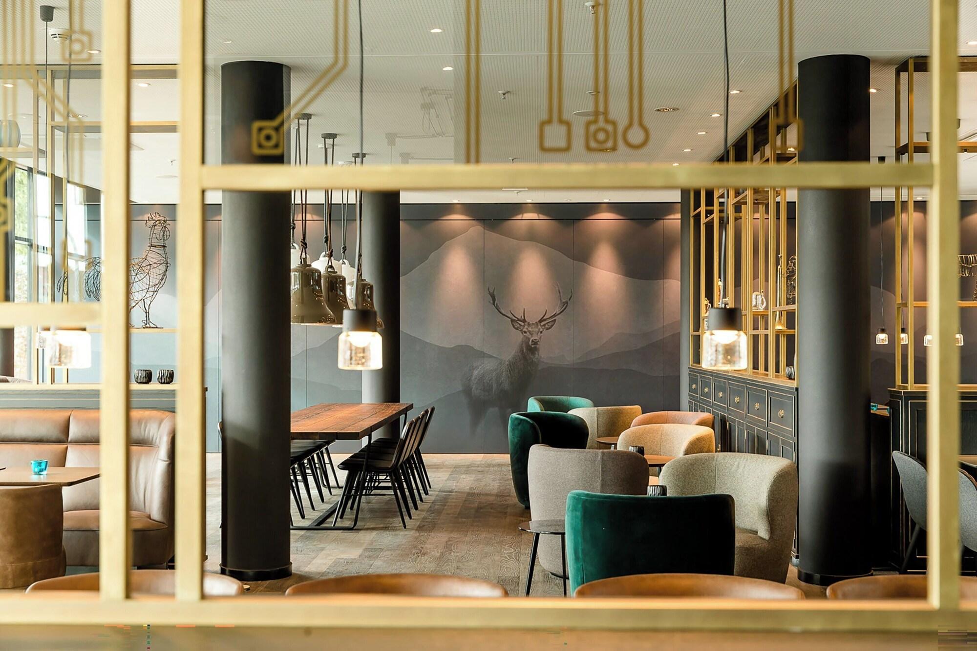Bar/Salón Motel One Munich - Parkstadt Schwabing