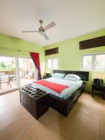 Alquiler Vacacional - Luxury Waterfront Condo w/ Pool,  Dock, and Gardens