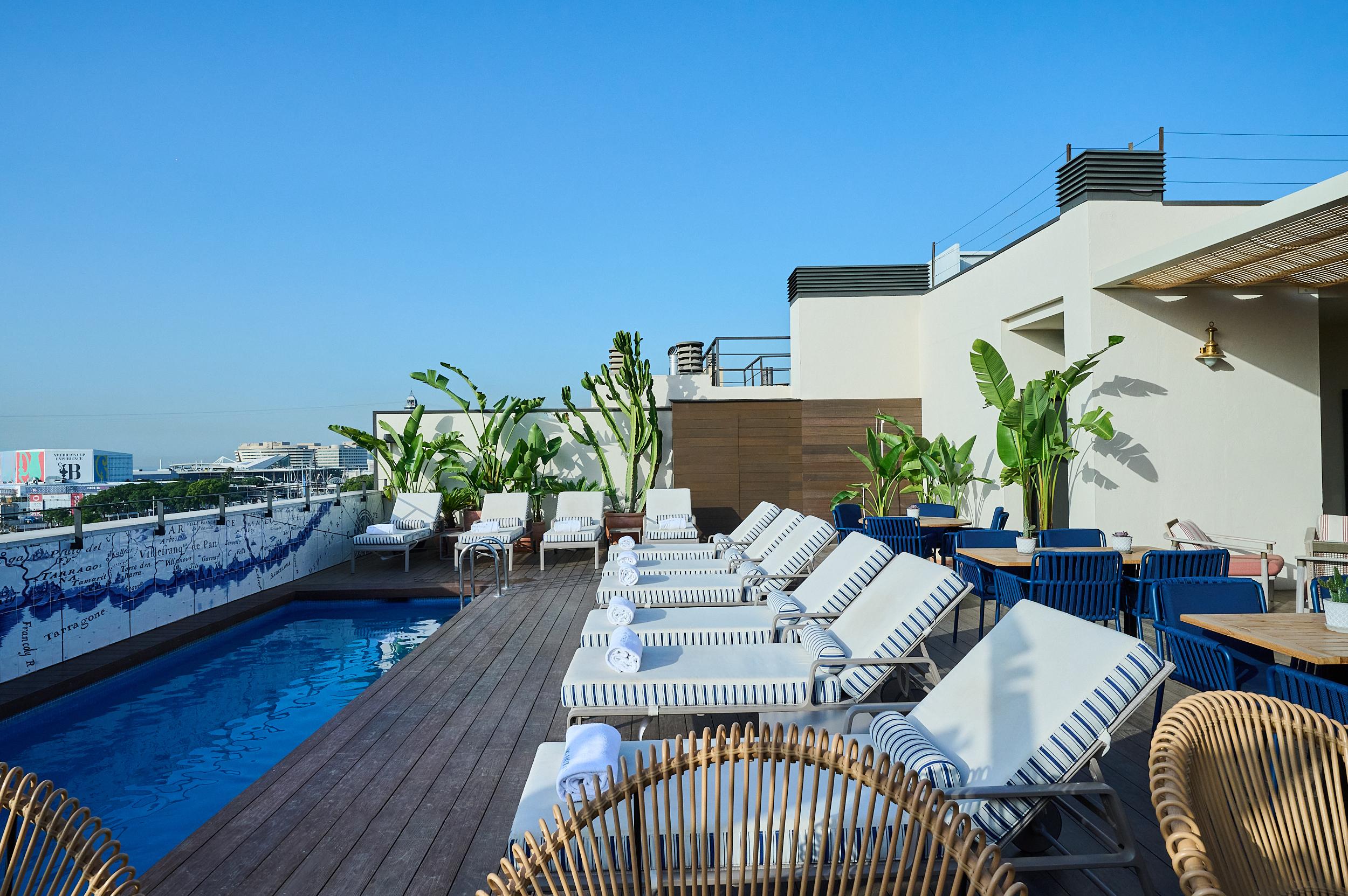 Vista Piscina H10 Port Vell