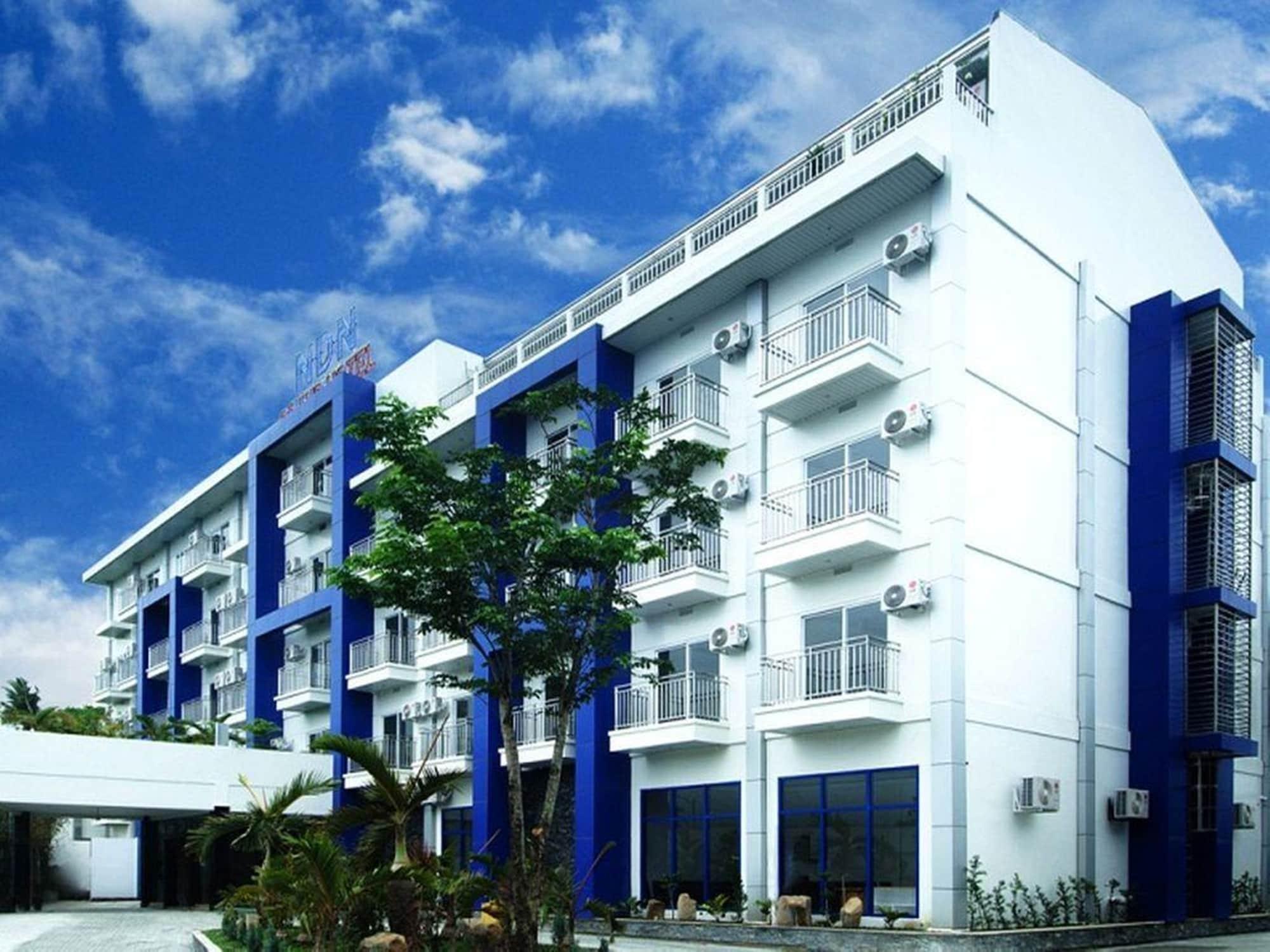 Varios NDN Grand Hotel