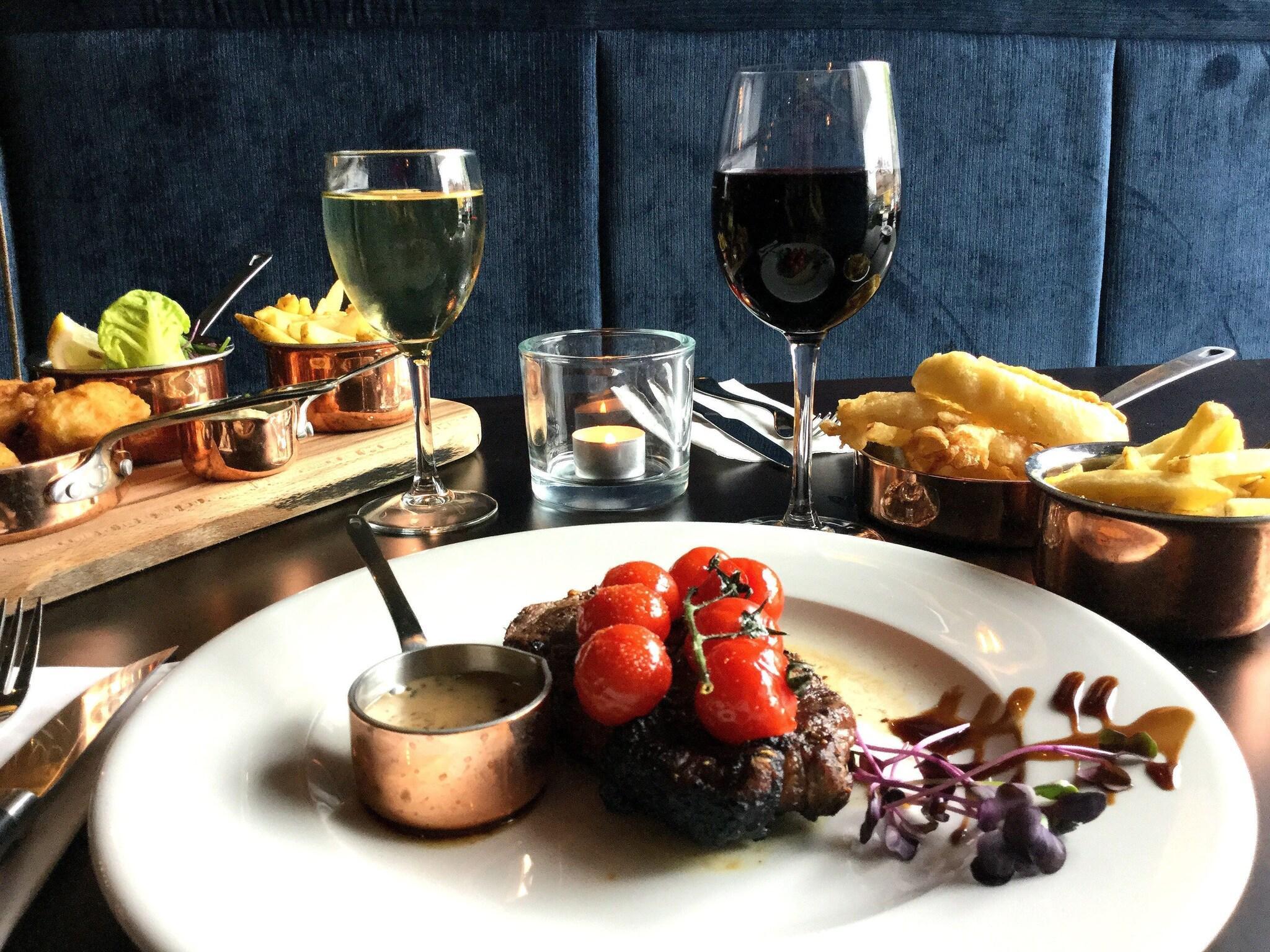 Bar/Salón Dublin Skylon Hotel