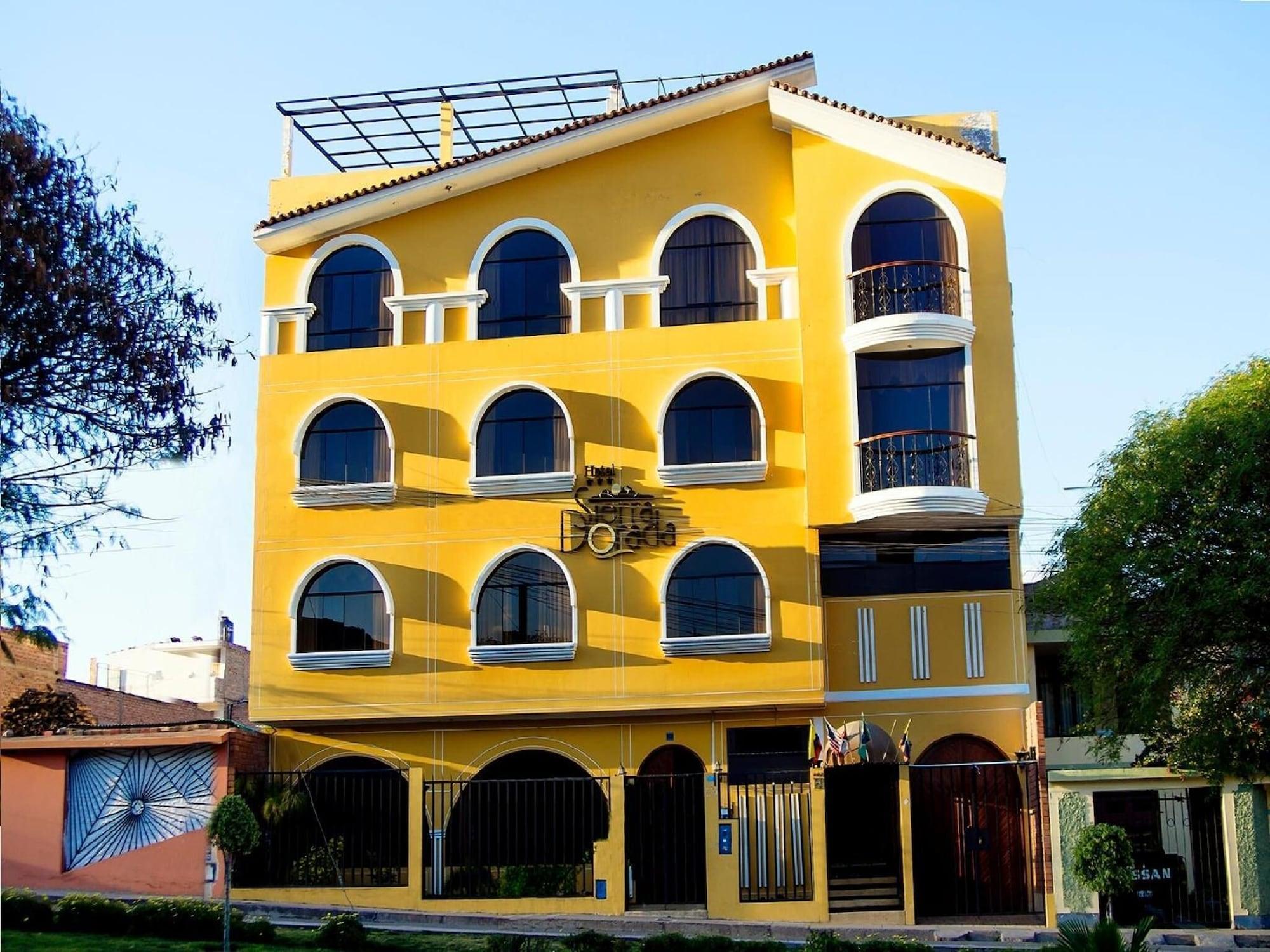 Vista Exterior Hotel Sierra Dorada