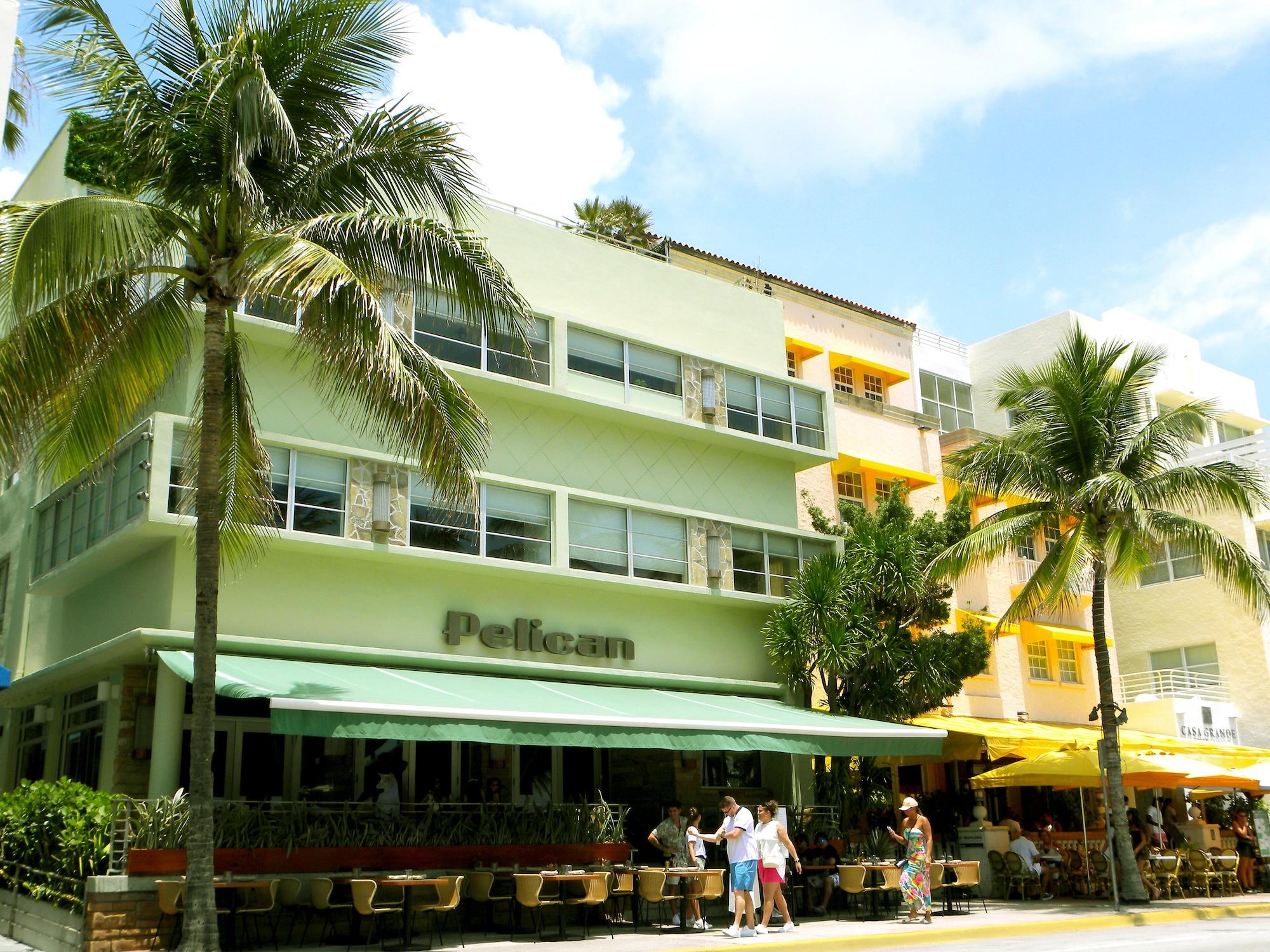 Vista Exterior Pelican Hotel