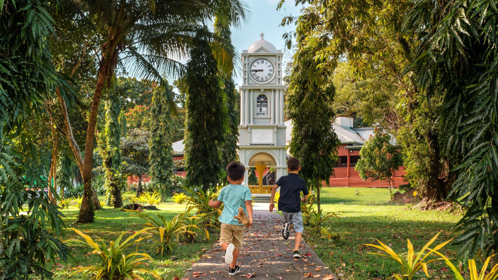 Vista Exterior Holiday Inn Suva by IHG