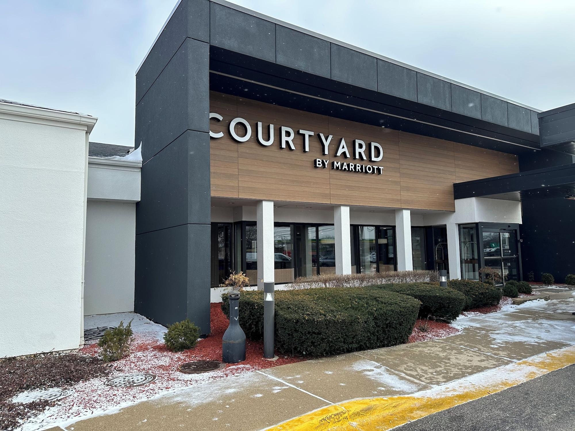 Vista Exterior Courtyard by Marriott Chicago Glenview/Northbrook