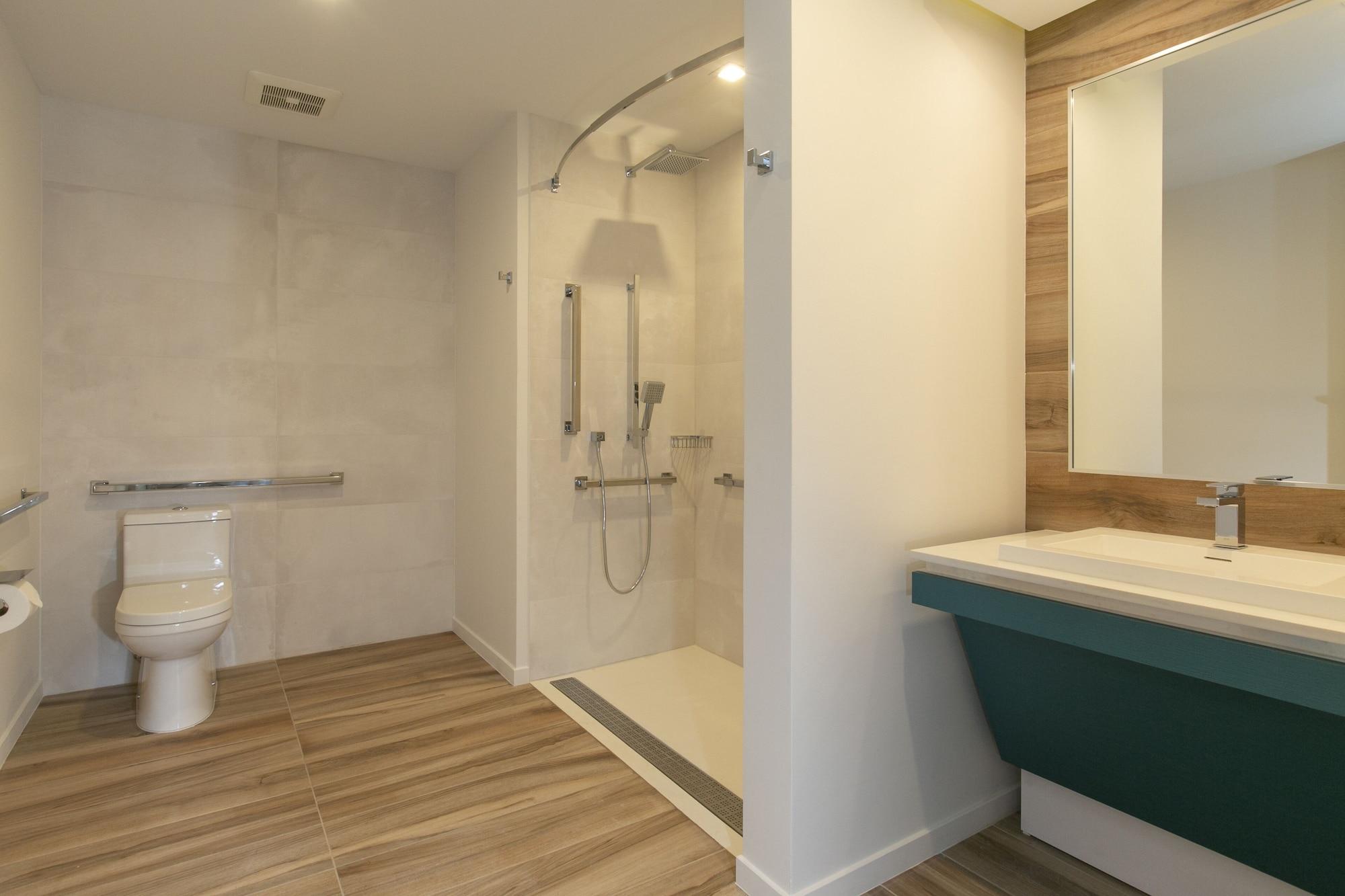 Equipamiento de Habitación Marketplace Suites