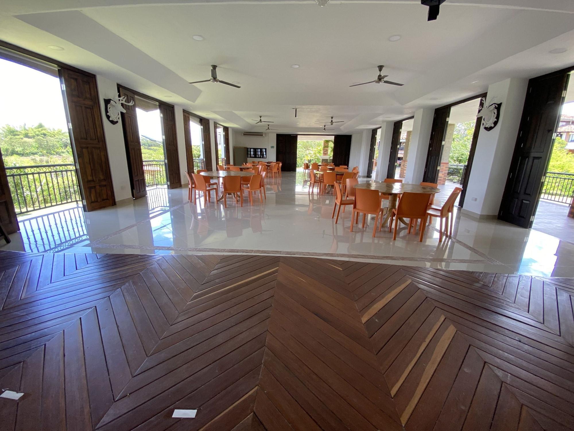 Sala de Reuniones Finca Hotel La Esperanza