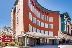 Alojamiento - Best Western Plus Avita Suites