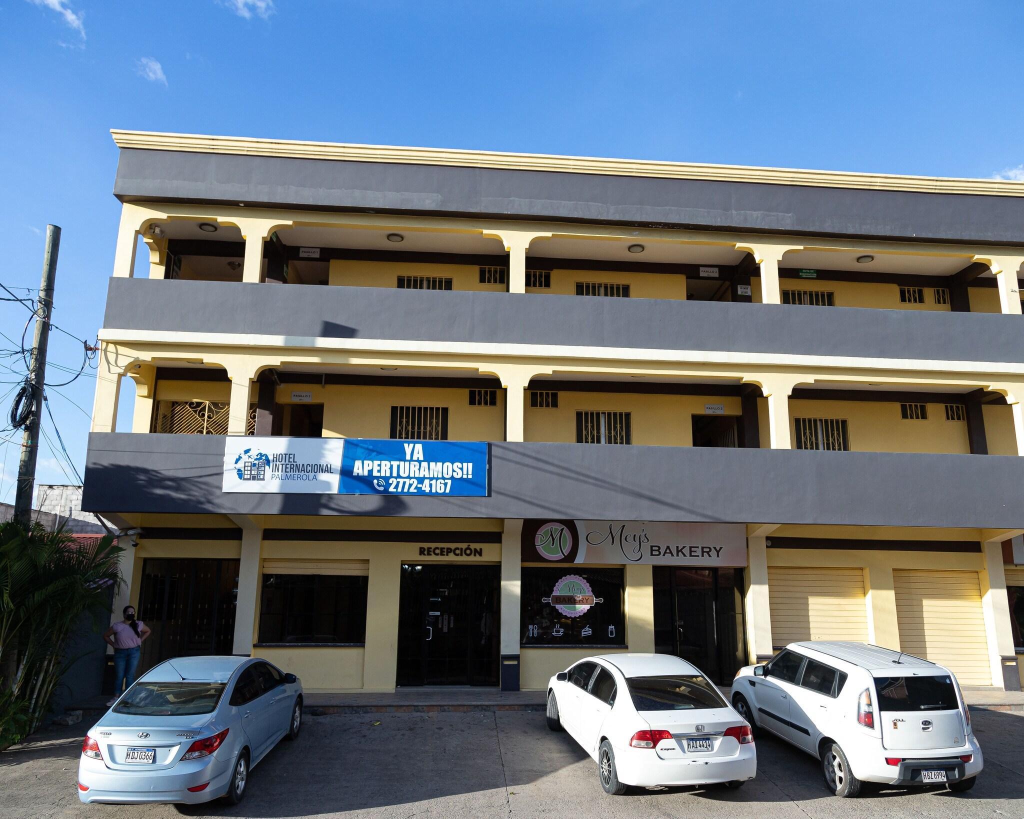 Vista Exterior Hotel Internacional Palmerola