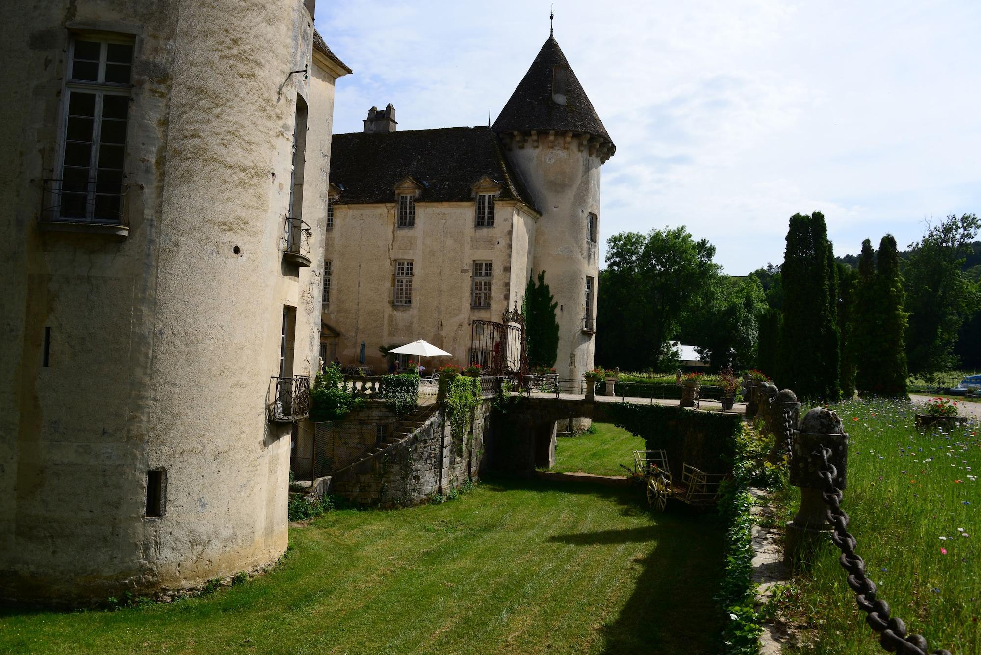 Instalaciones Recreativas Les Demoiselles