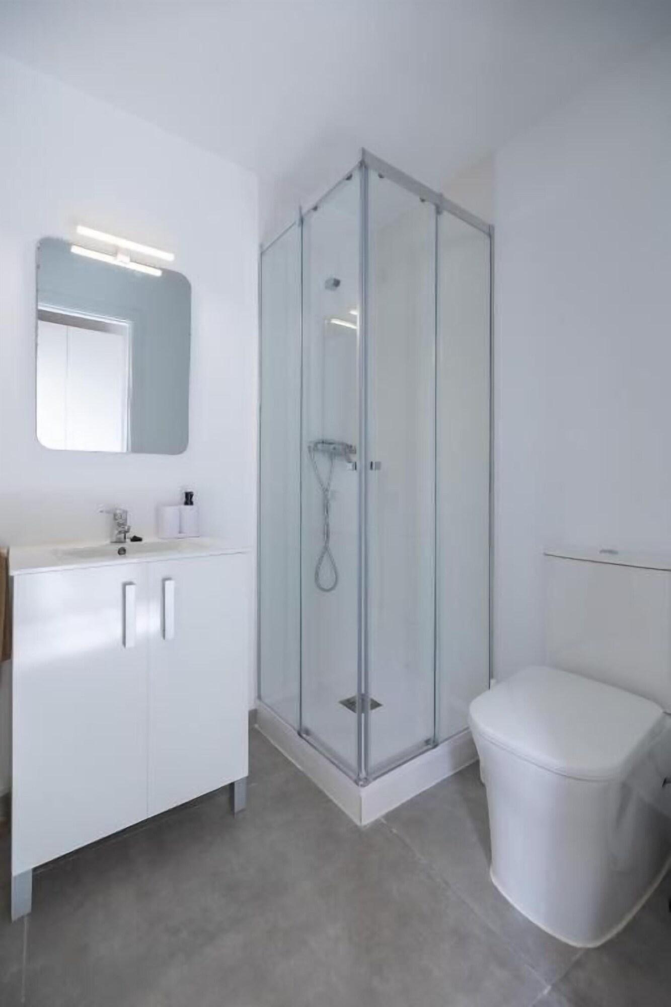 Equipamiento de Habitación Residencia Trinitarios