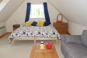 Alquiler Vacacional - Cosy studio apartment with garden, views and forest walks from the doorstep.