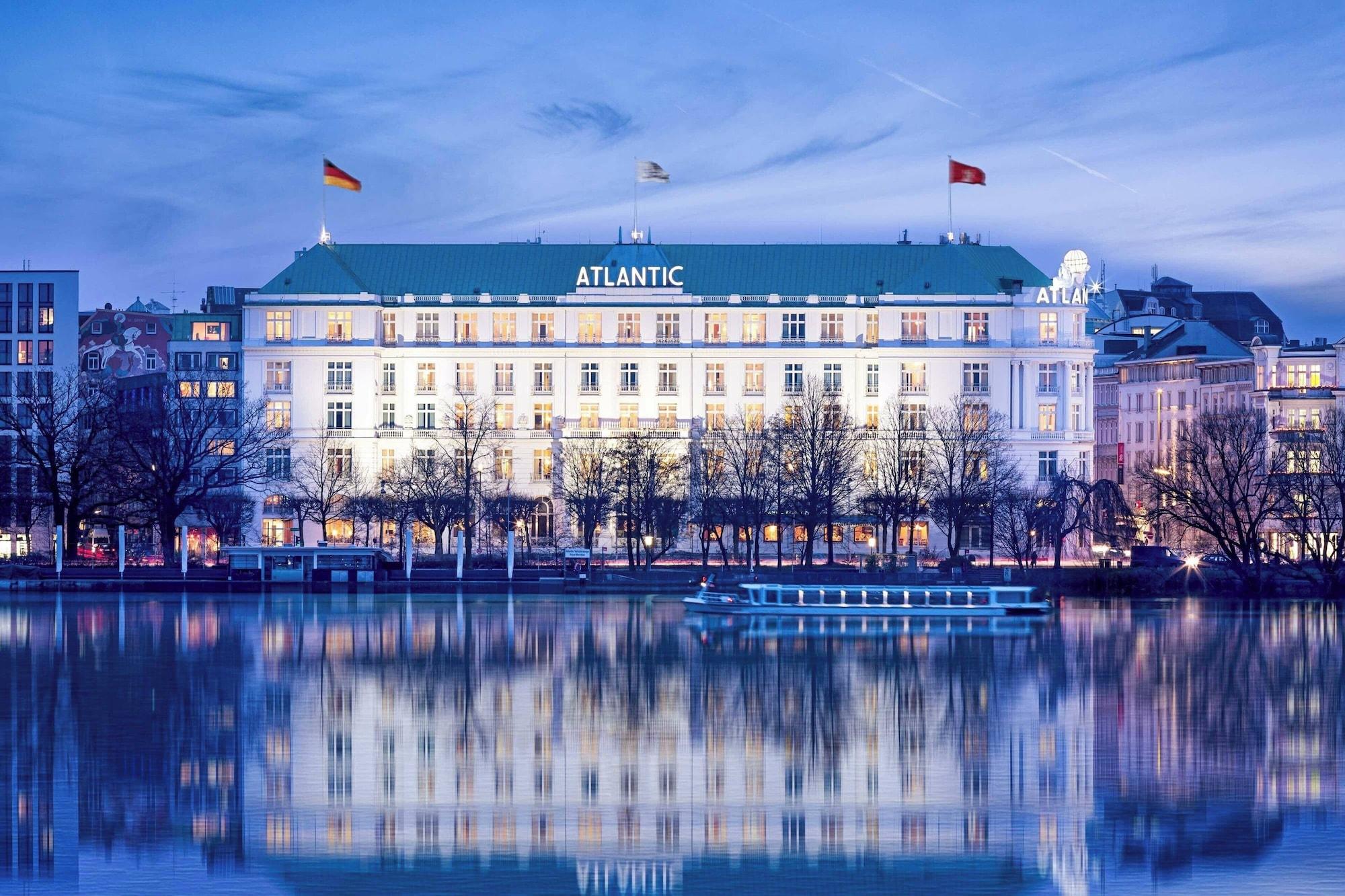 Vista Exterior Hotel Atlantic Hamburg, Autograph Collection