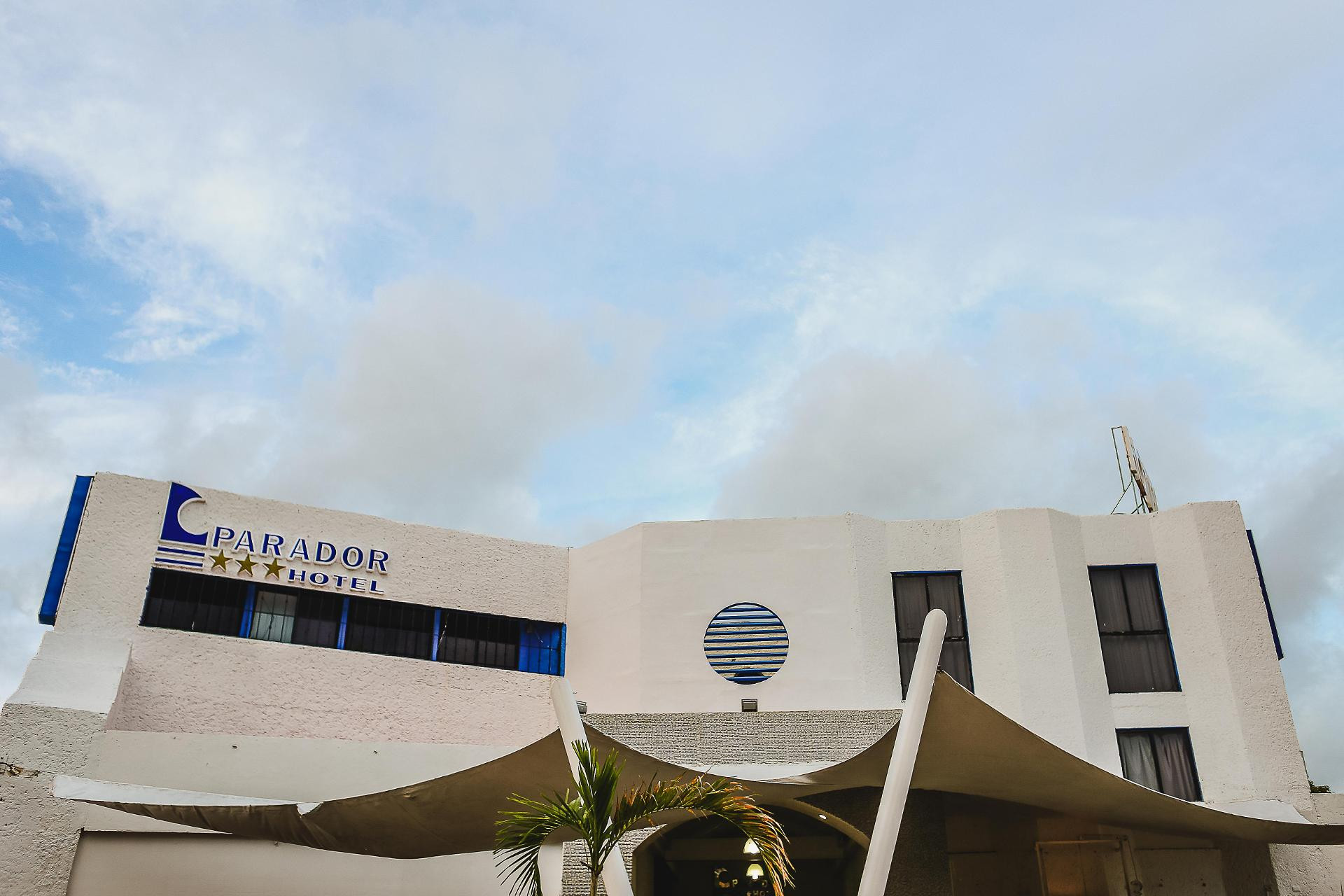 Vista Exterior Parador