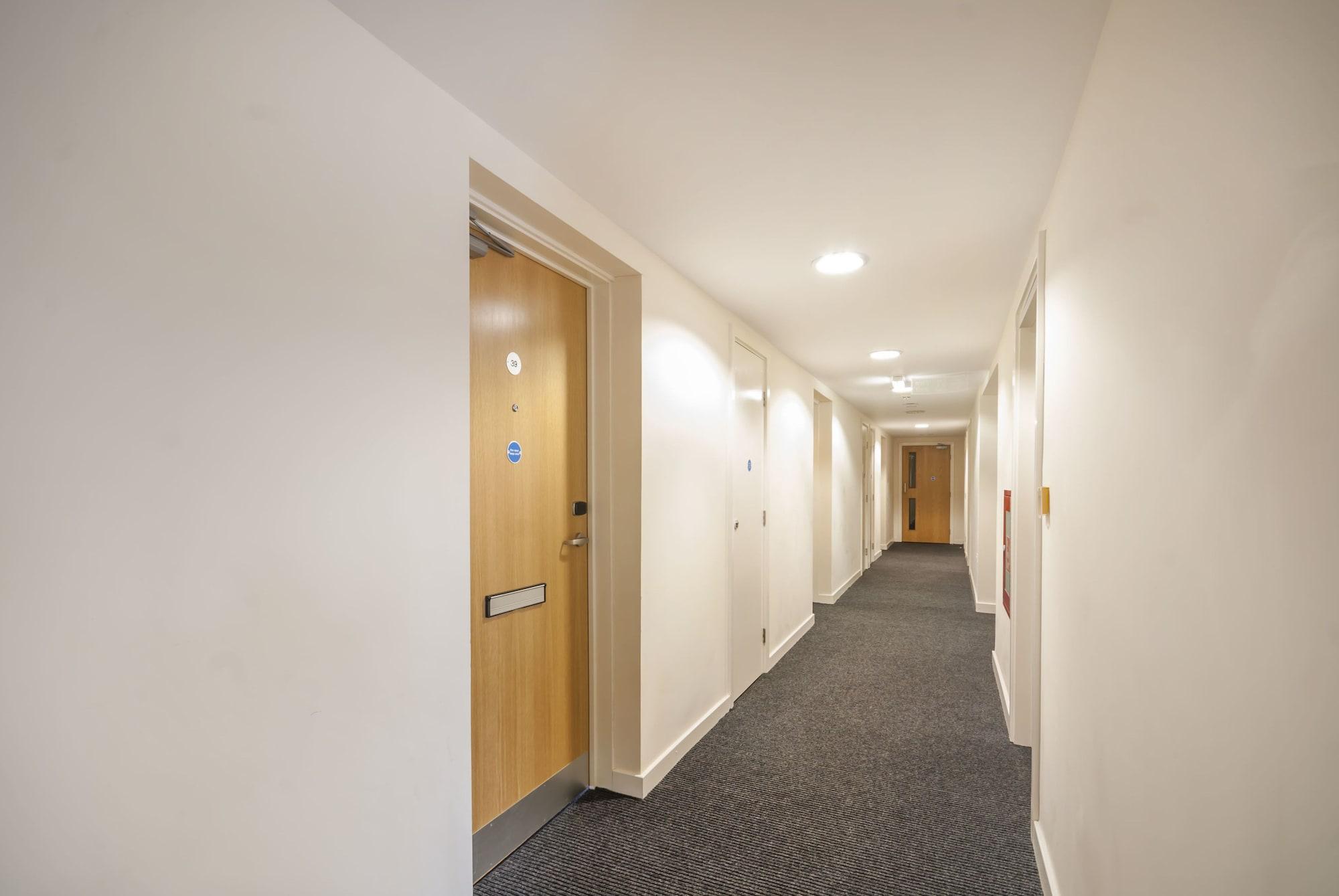 Varios Beaverbank Place - Campus Accommodation