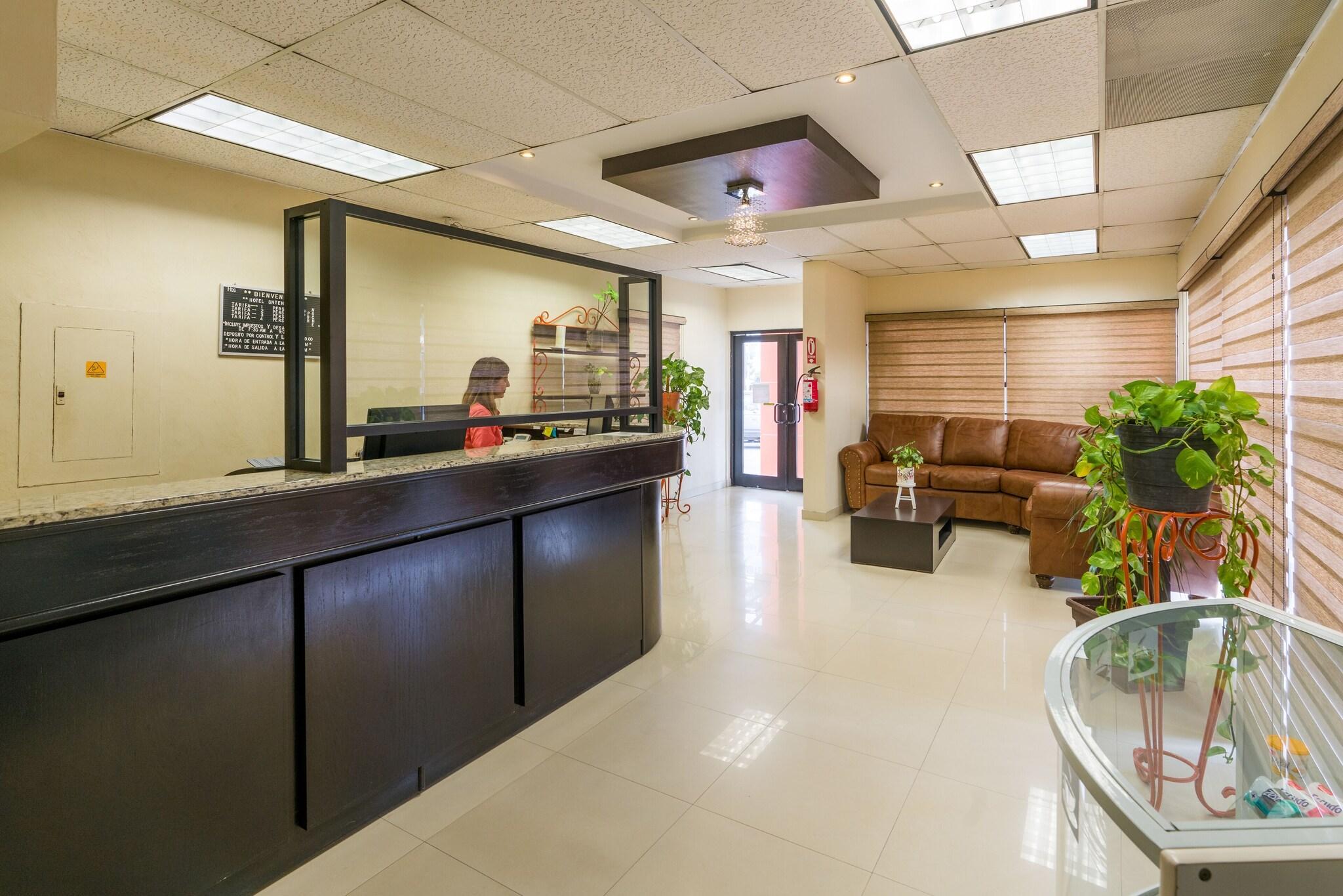 Vista Lobby Hotel Sntenario