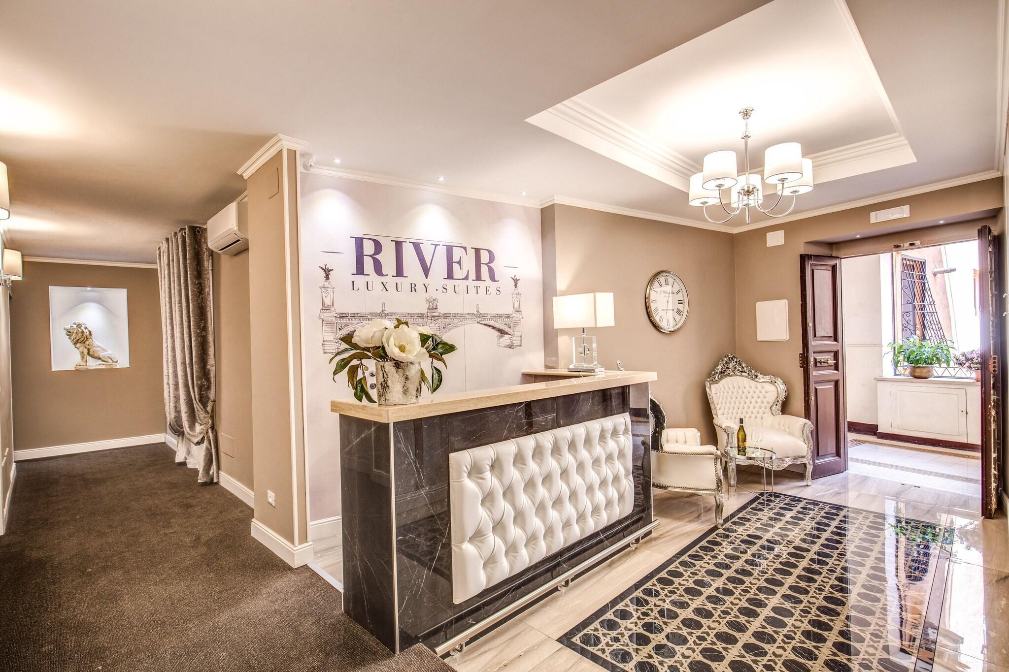 Vista Lobby River Luxury Suites