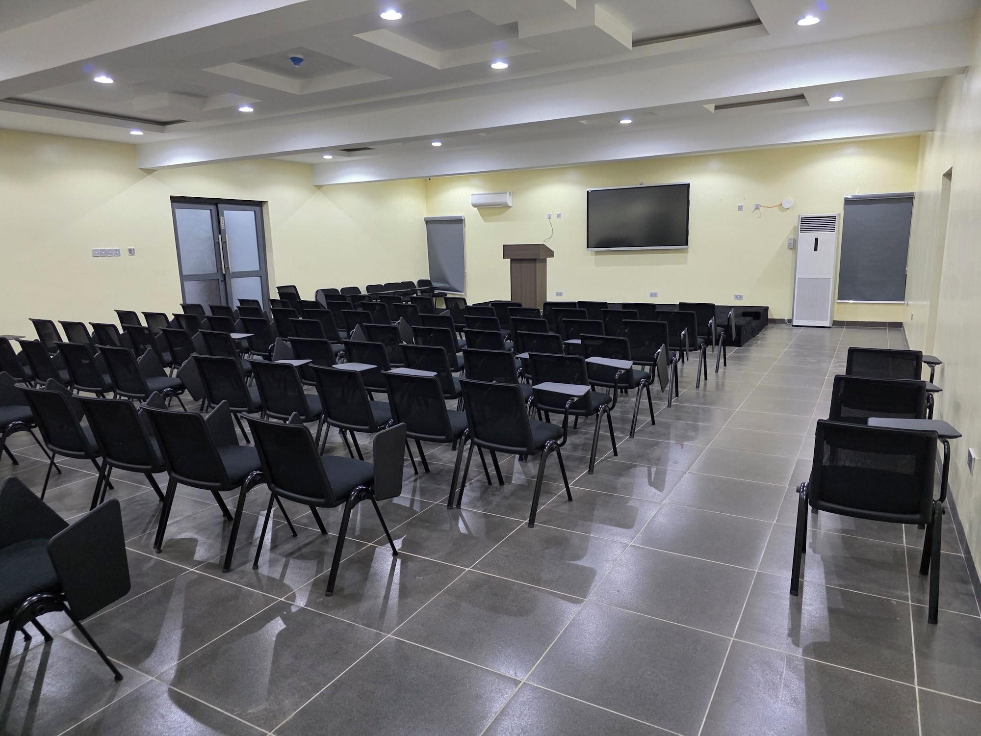 Sala de Reuniones Movela Hotels Limited
