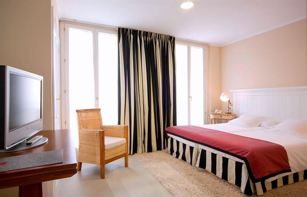 M House Hotel (former UR Mision de San Miquel) by null