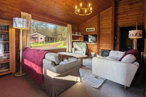 Alquiler Vacacional - Refurbished Stylish, Comfy & Cosy traditional log cabin, dogs & families welcome