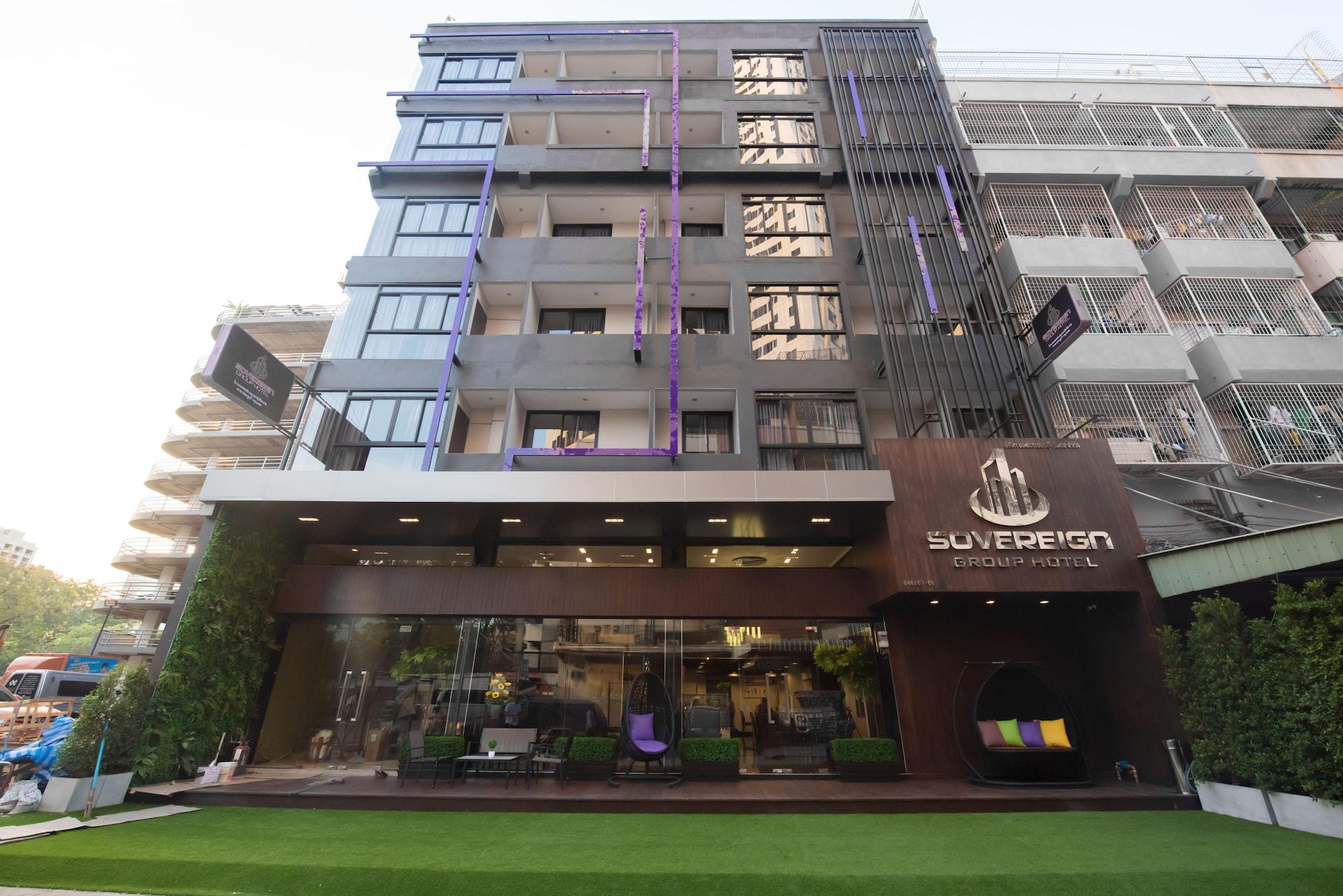Vista Exterior Sovereign Group Hotel