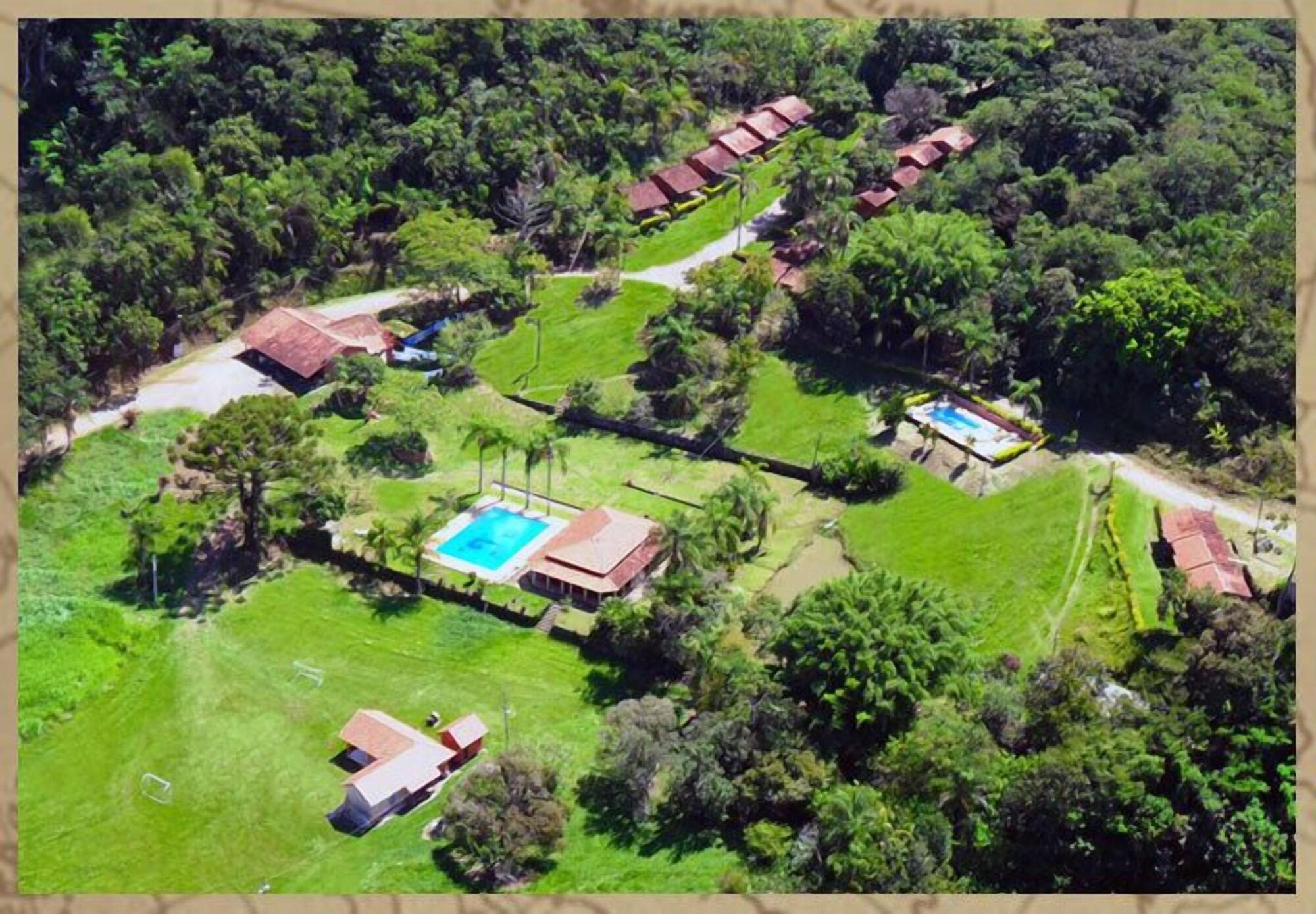 Vista Exterior Pousada Gruta do Anjo