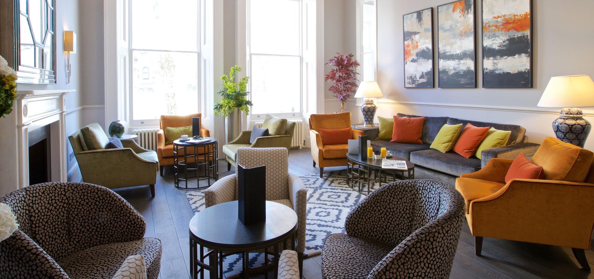 Vista Lobby 54 Queens Gate Hotel