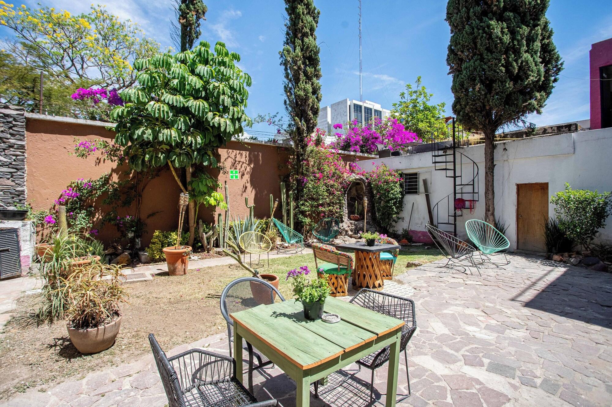 Vista Exterior La Paz & Love Hostel