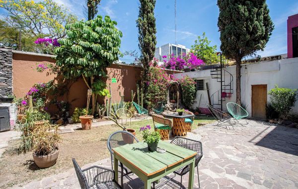 La Paz & Love Hostel - Hoteles 3 estrellas en Guadalajara, Jalisco