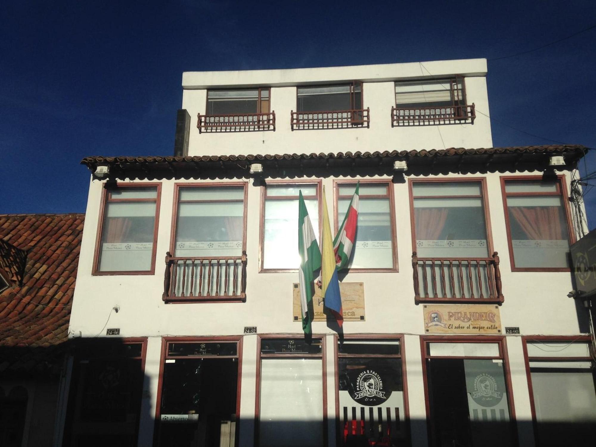 Vista Exterior Hotel Plaza Muisca