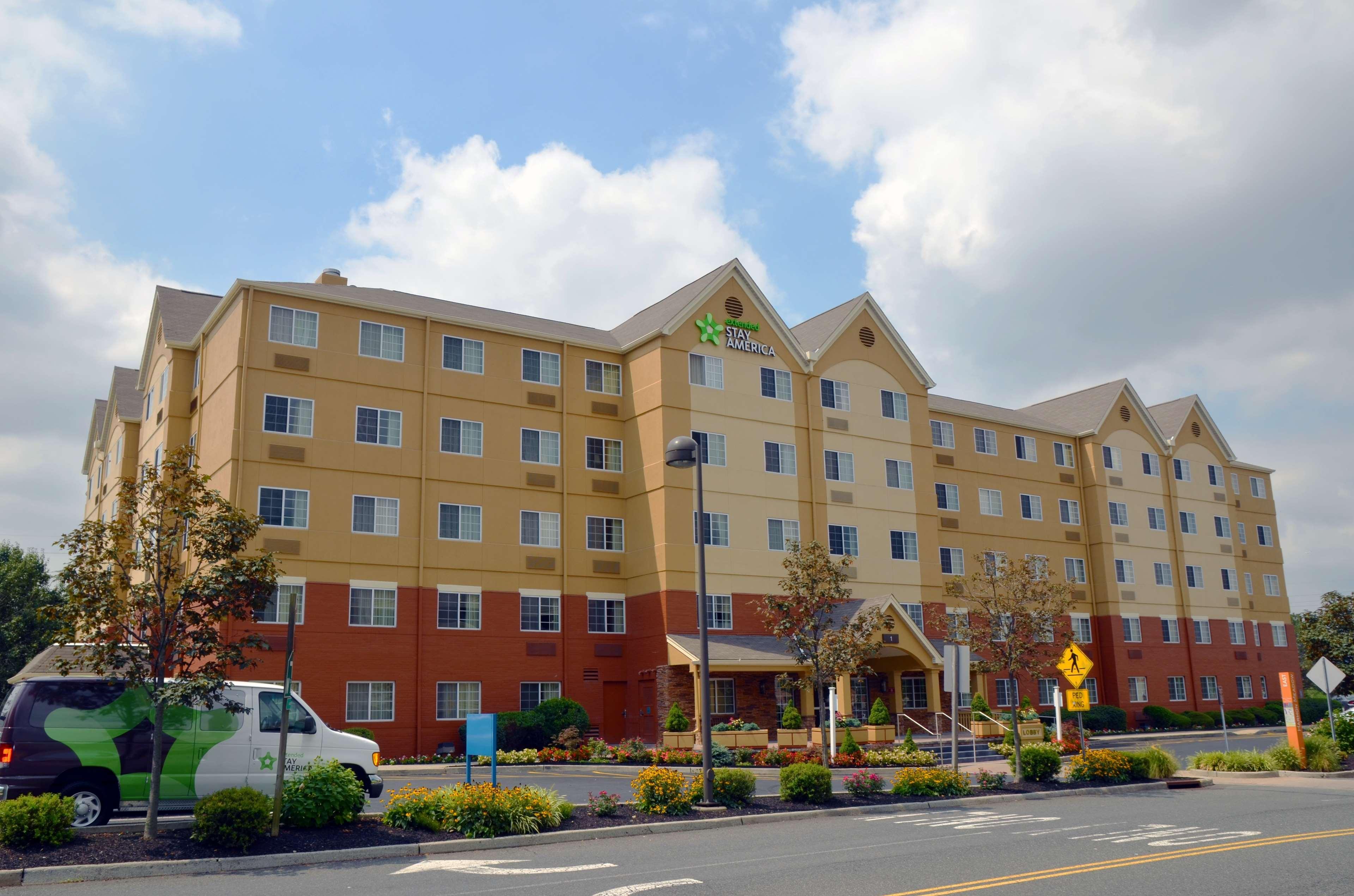 Vista Exterior Extended Stay America Suites Secaucus New York City Area