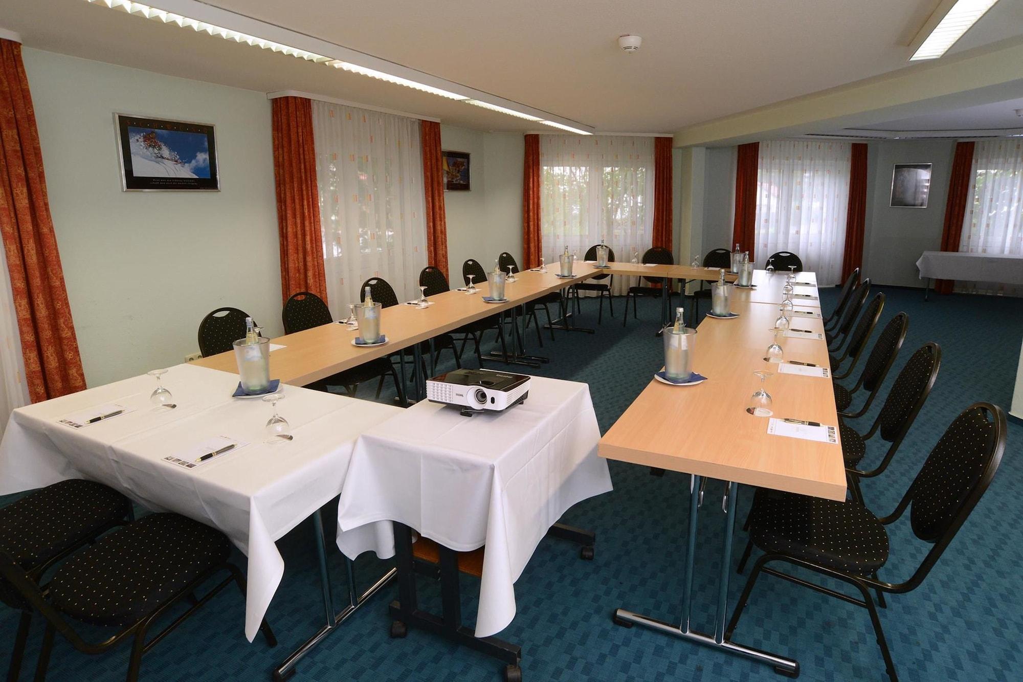 Sala de Reuniones Apart-Hotel Sehnde