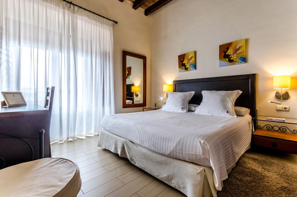 Habitación Hotel YIT Abentofail