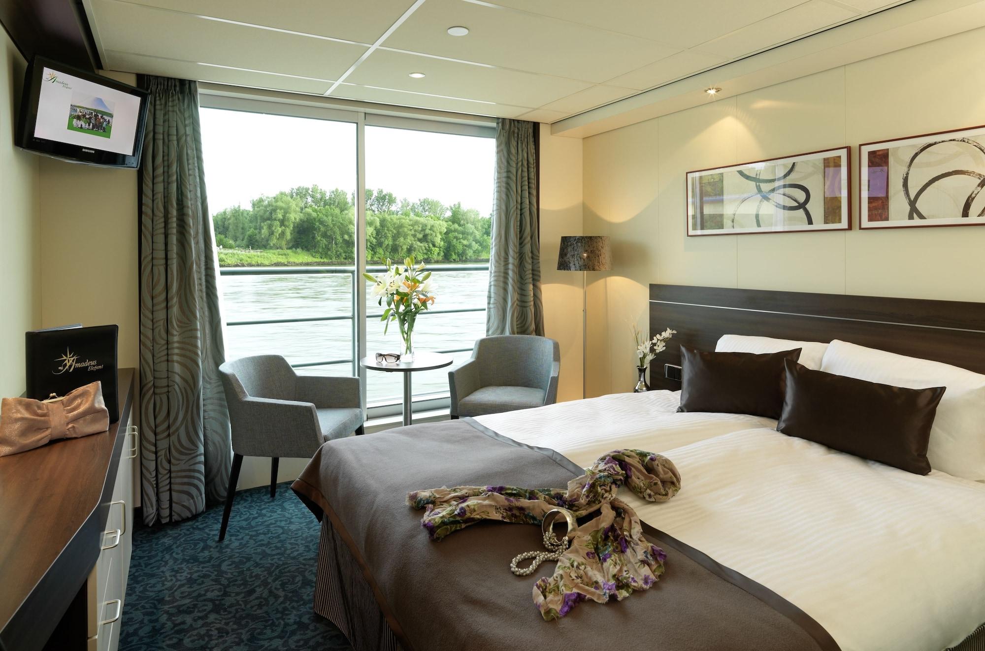 Varios Crossgates Hotelship Messe - Köln