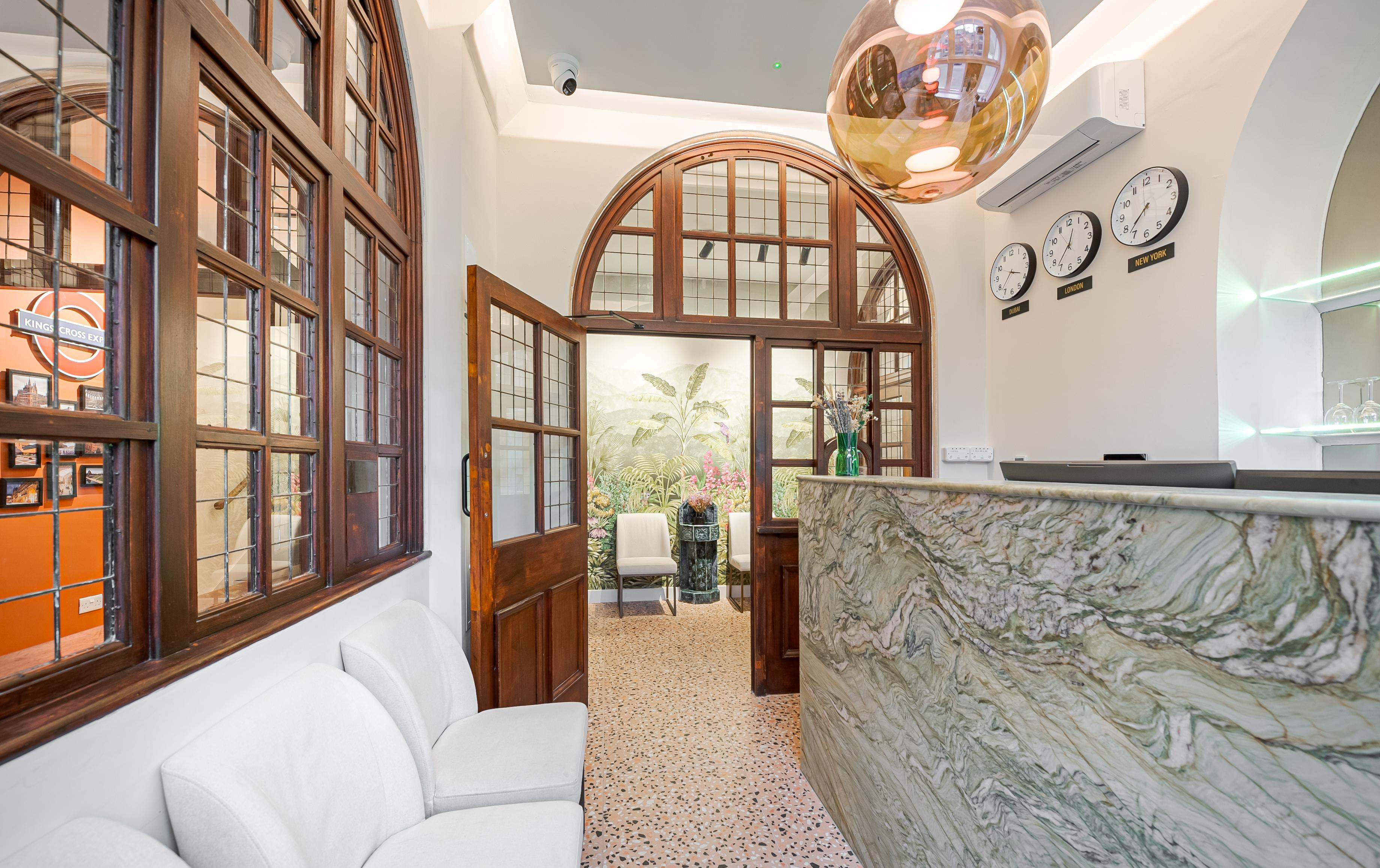 Vista Lobby King's Cross Express Inn