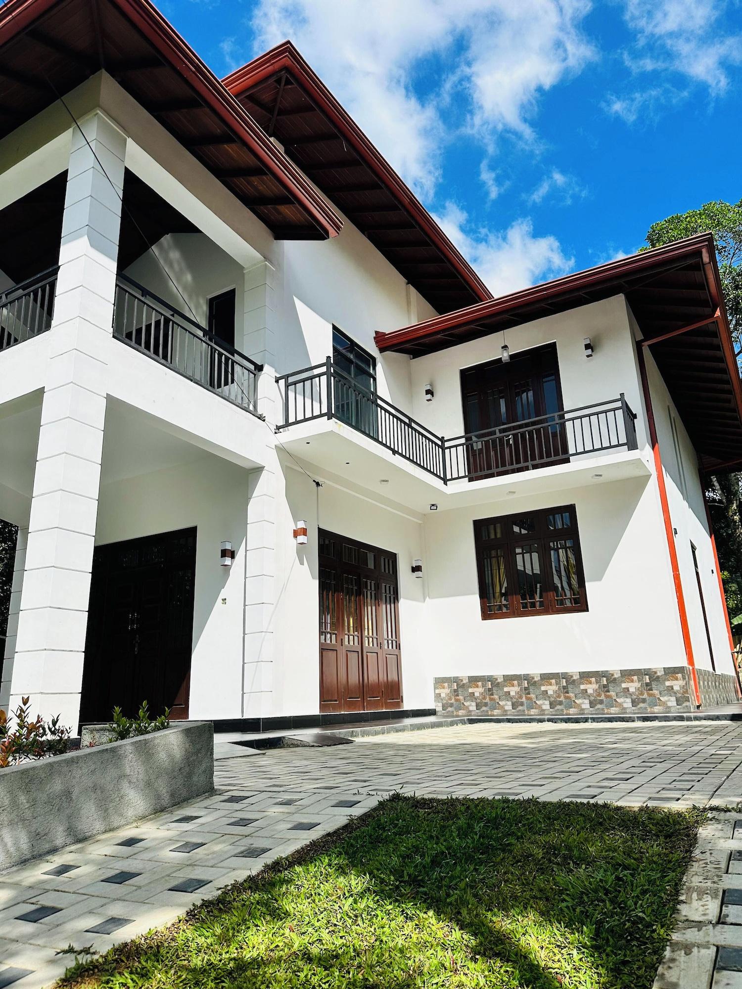 Vista Exterior The Kandyan Secret Villa
