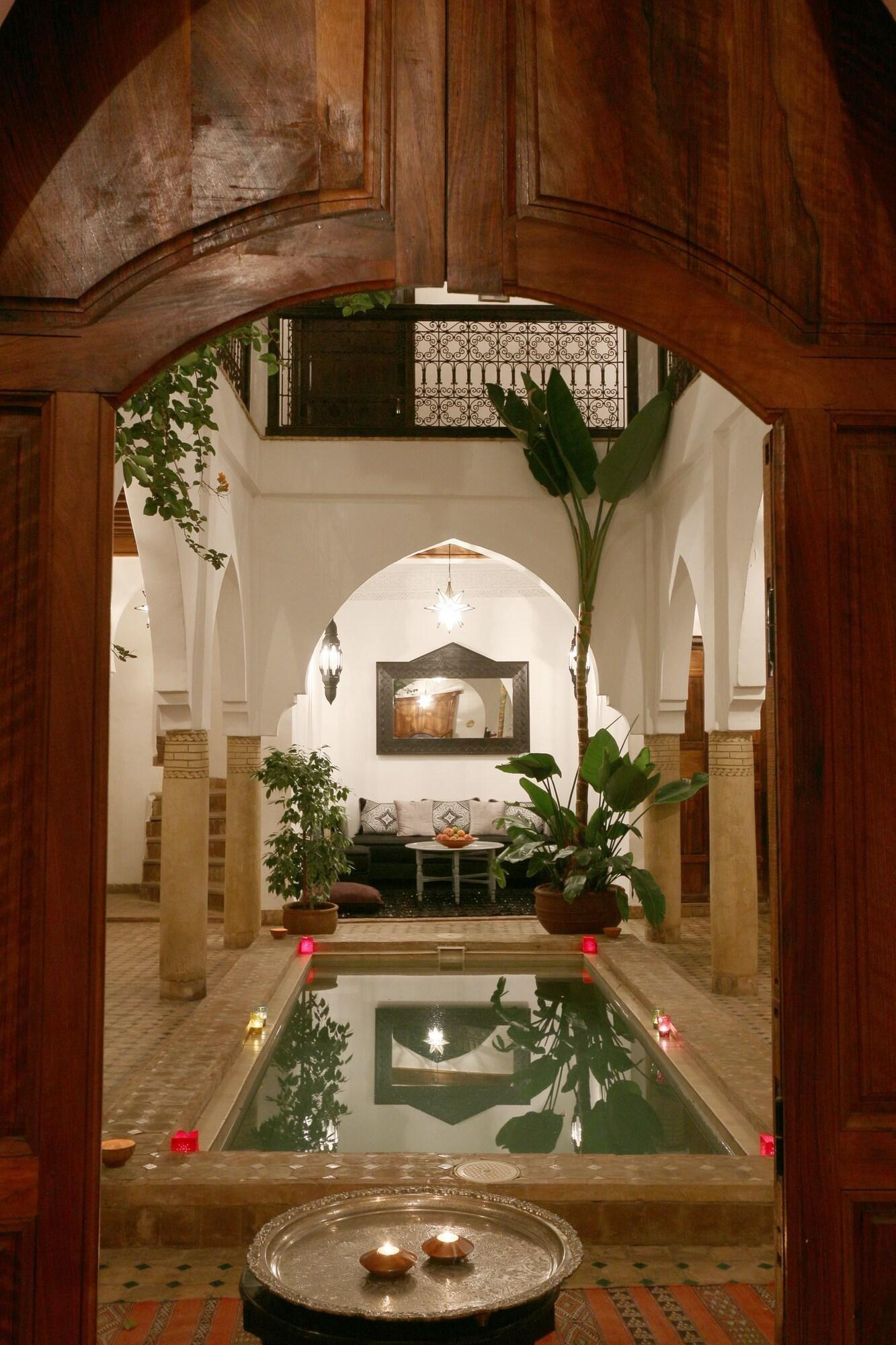 Vista Exterior Riad Al Anouwar