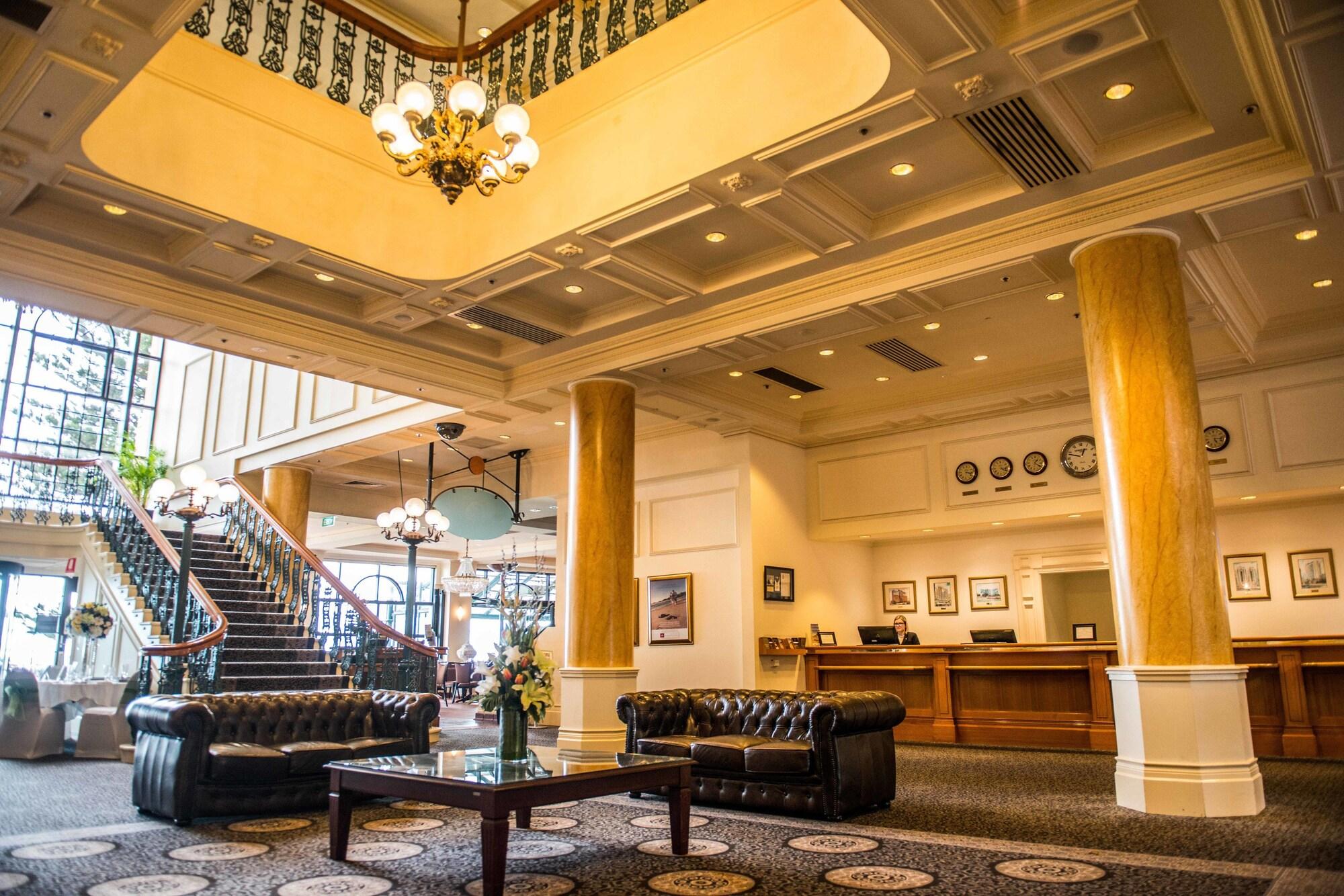 Vista Lobby Stamford Grand Adelaide
