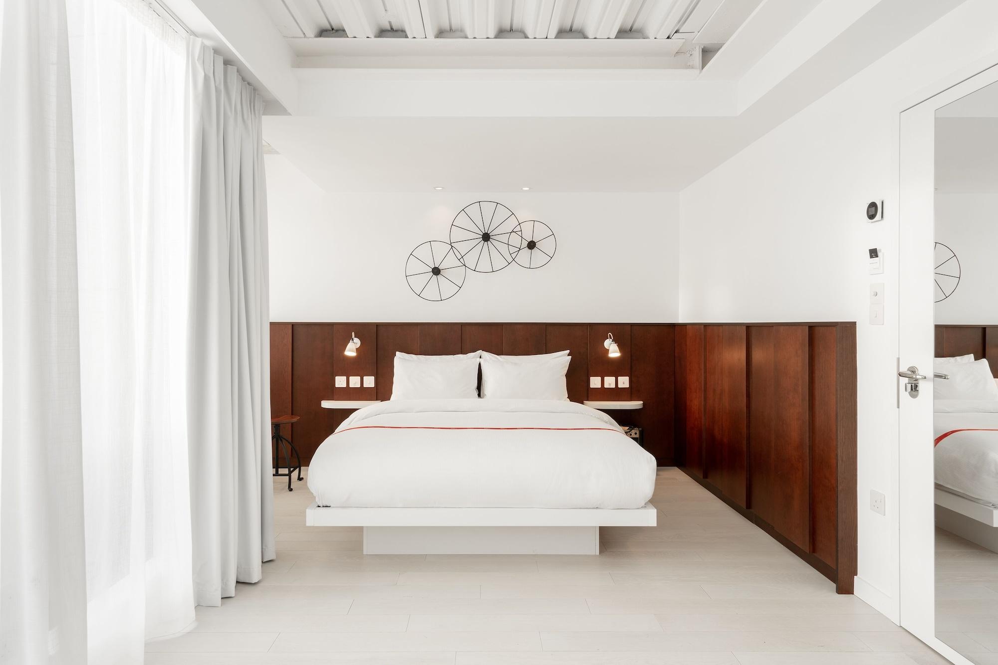 Vista Exterior Ruby Lucy Hotel London by IHG