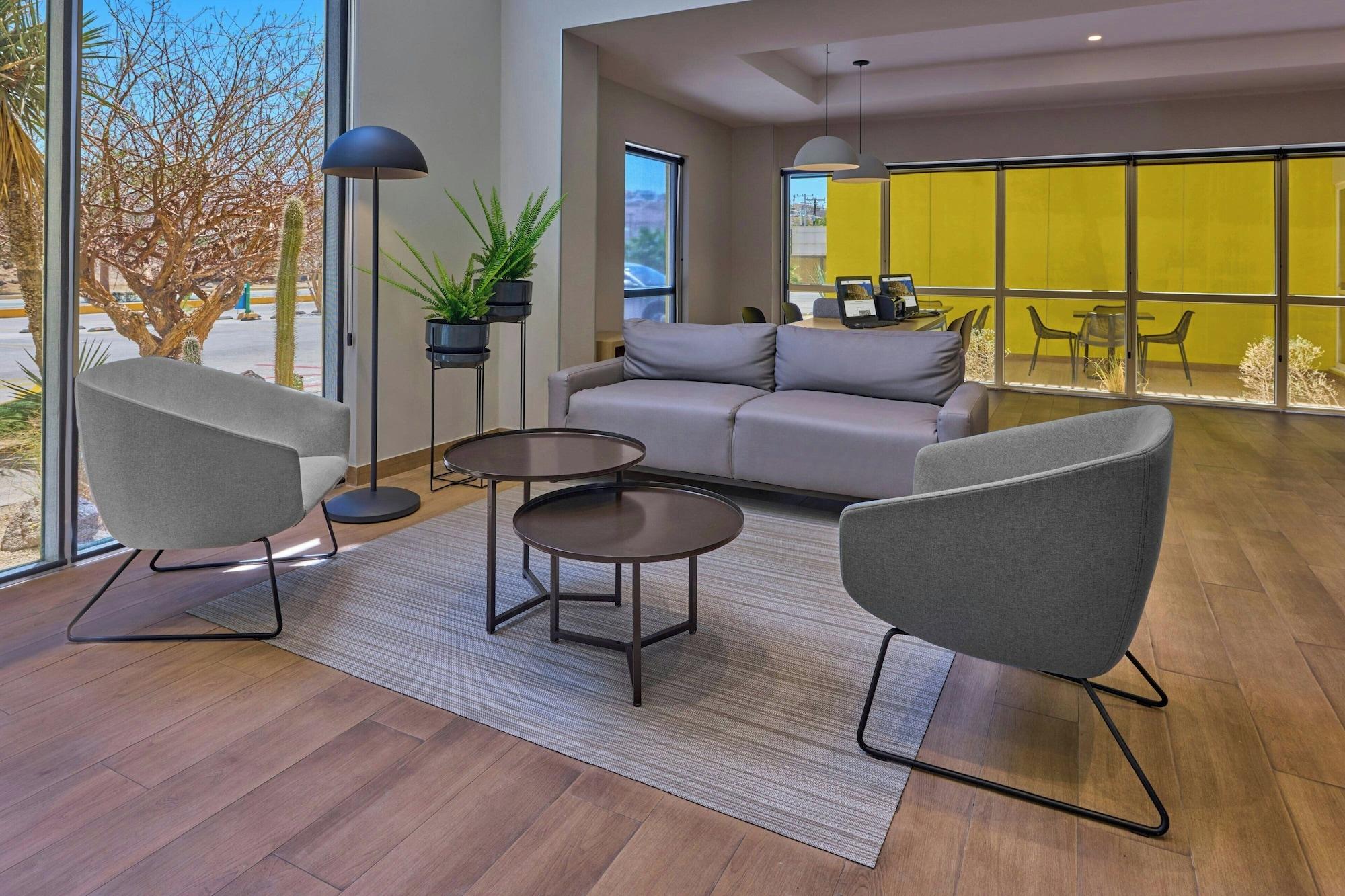 Vista Lobby City Express by Marriott La Paz