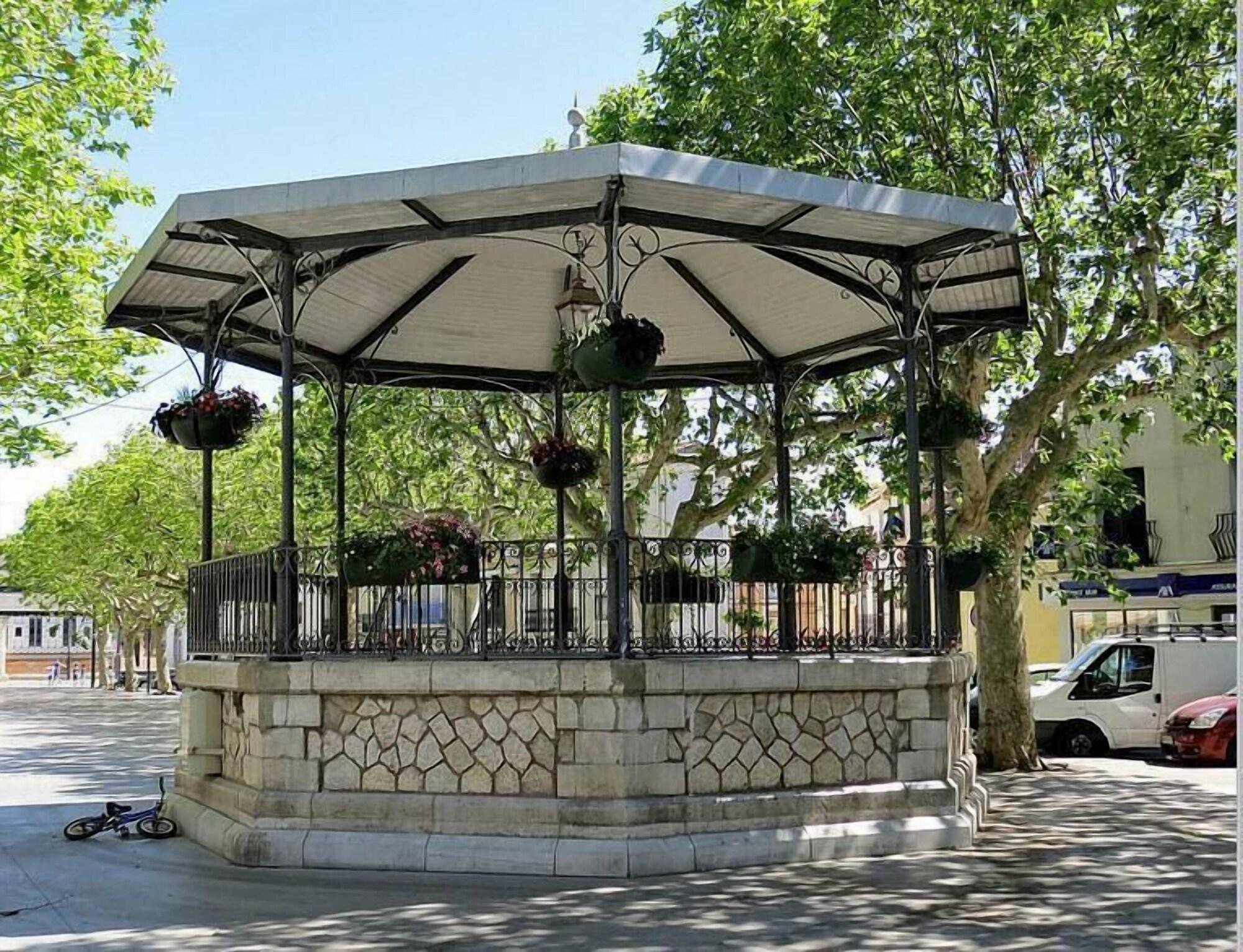 Vista Exterior Hotel Restaurant du Port